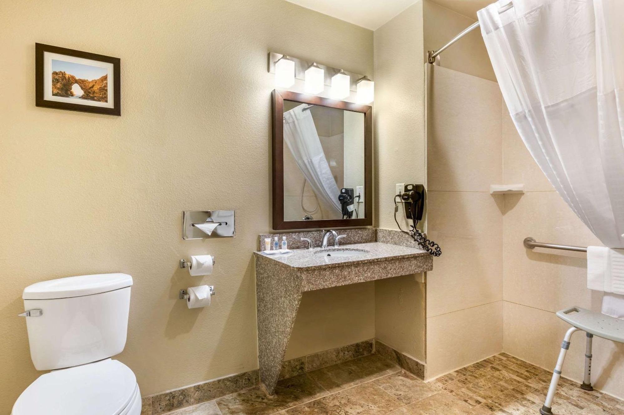 Standard Room 2 Queen Beds Accessible Roll Shower Non Smoking