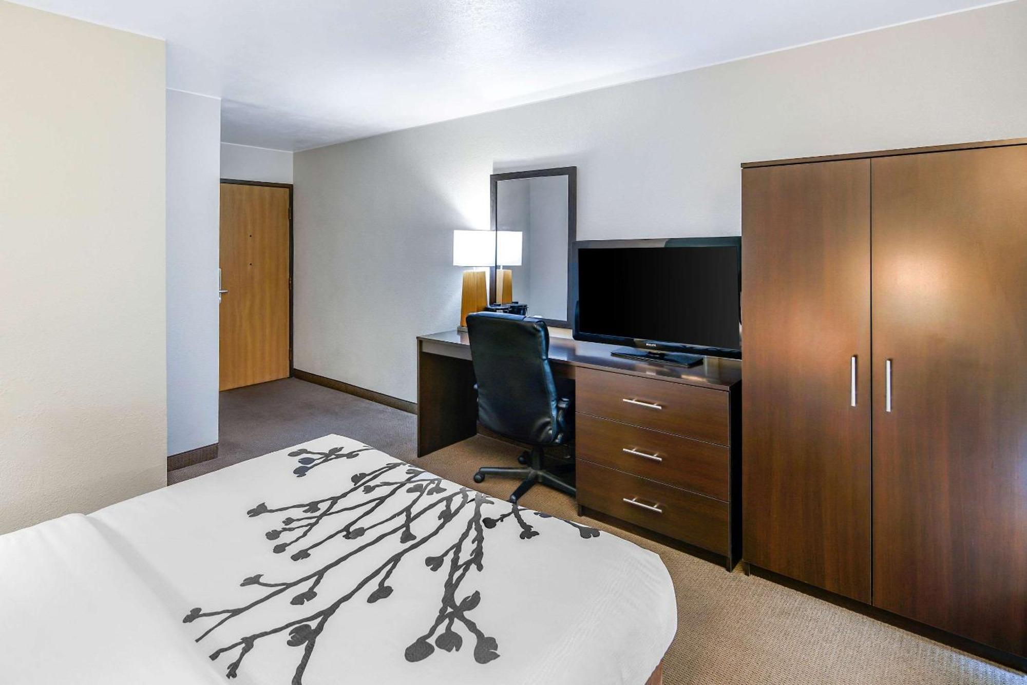 Queen Room - Disability Access/Non-Smoking