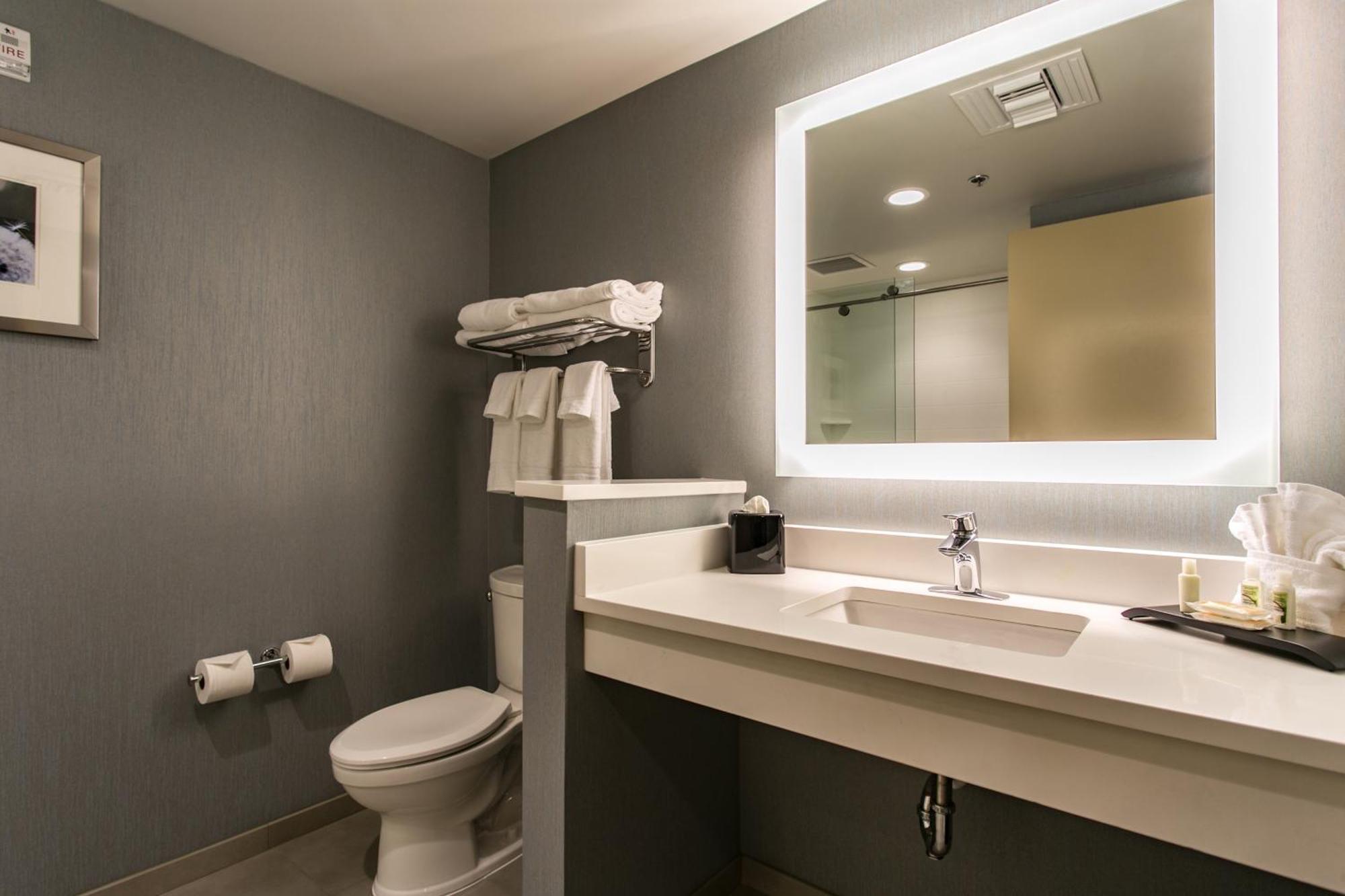 Standard Room,1449356815:JPEG