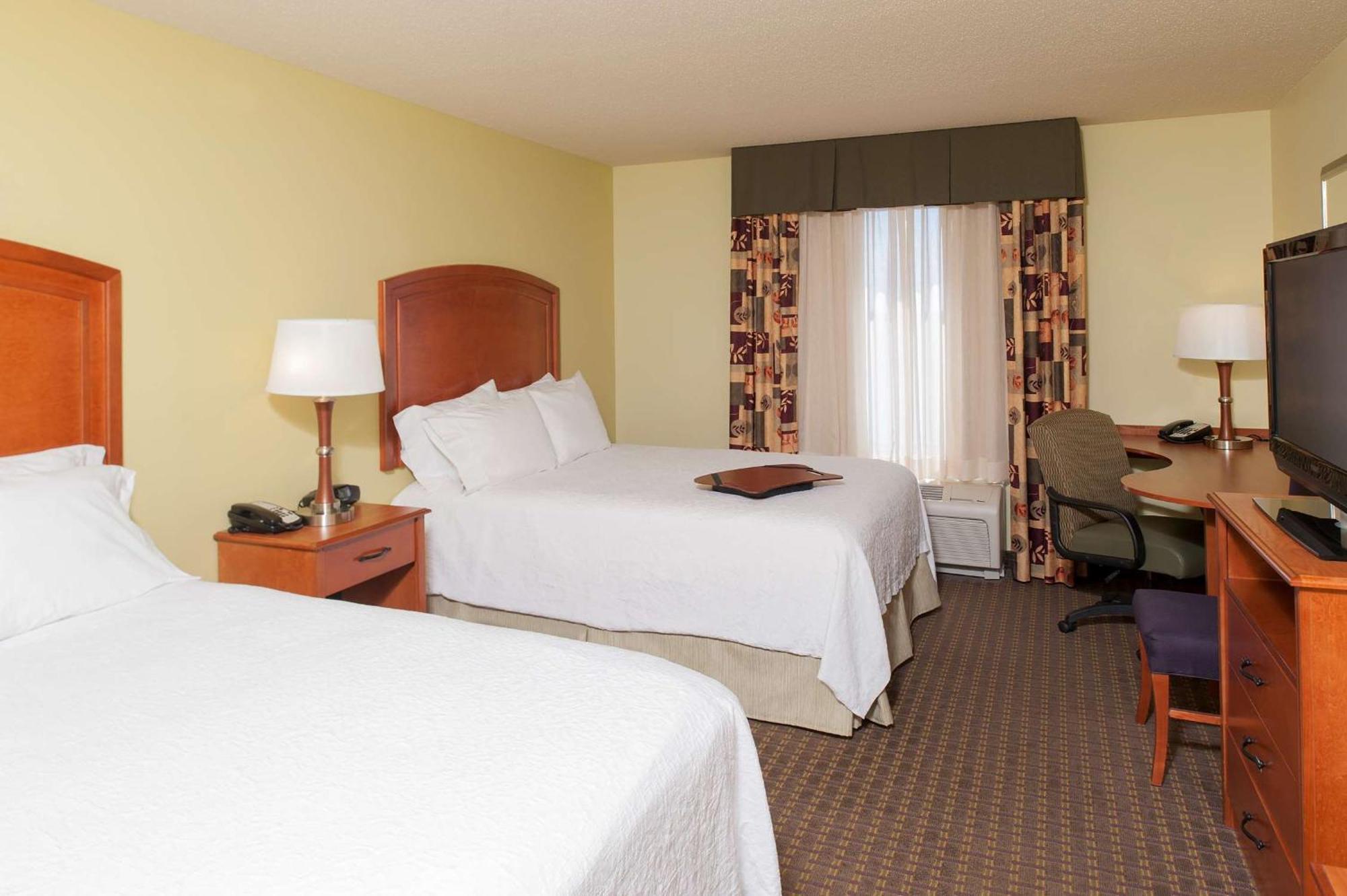 Room with Two Queen Beds - Non-Smoking