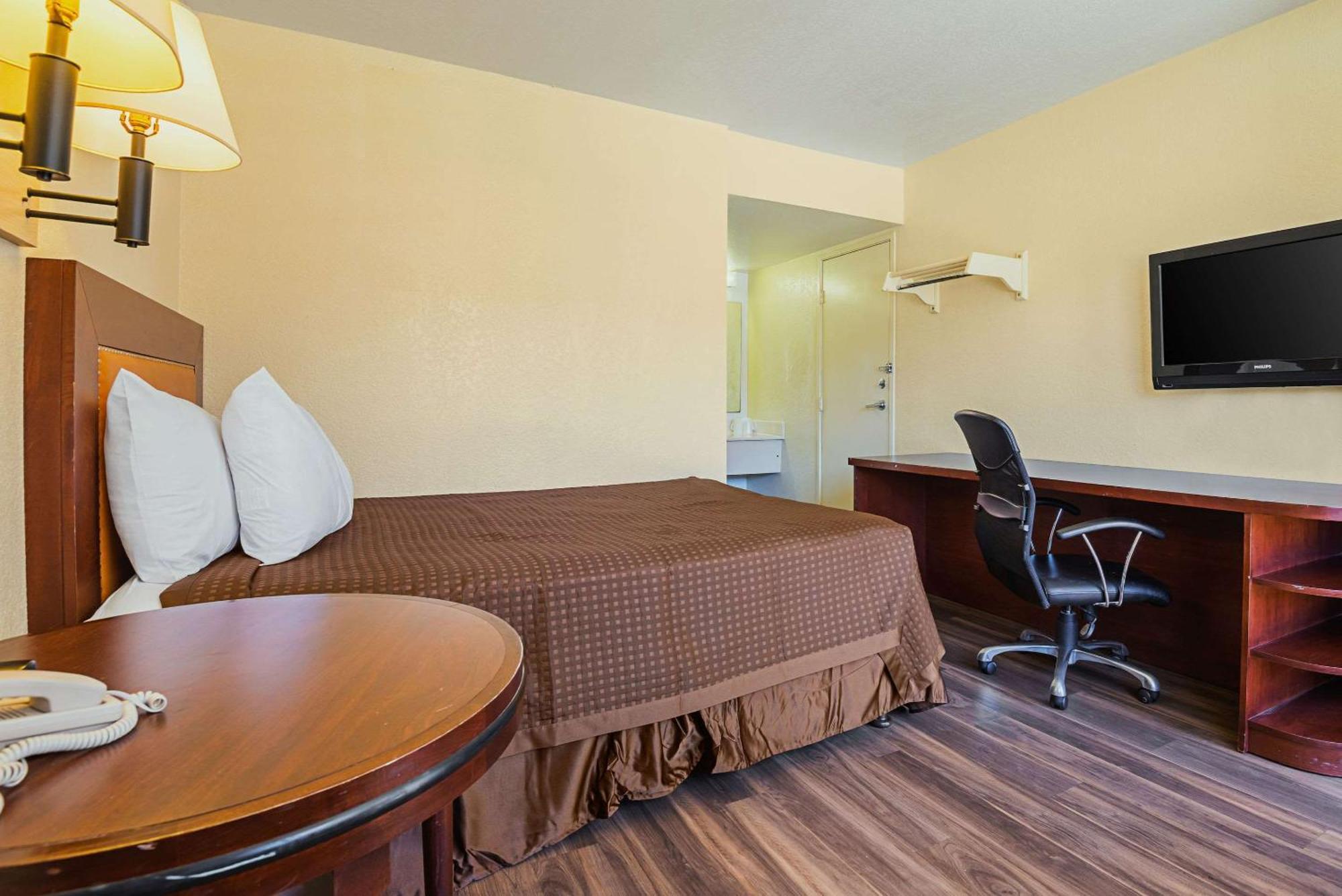 One Queen Bed Room Accessible or Non-Smoking