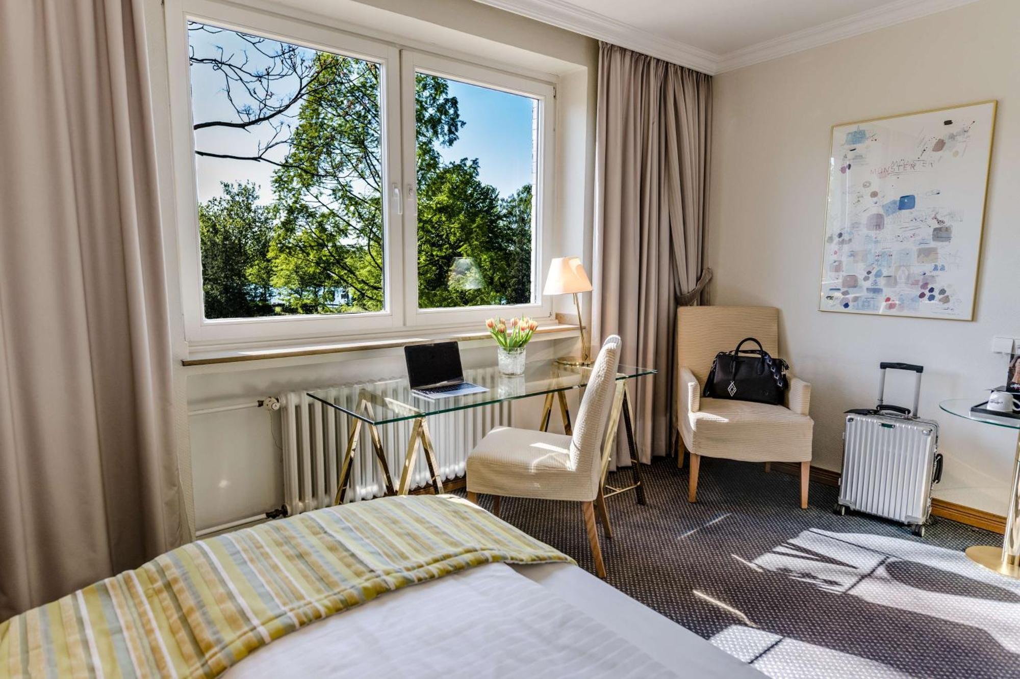 Single Room Forest View,1756509470:JPEG