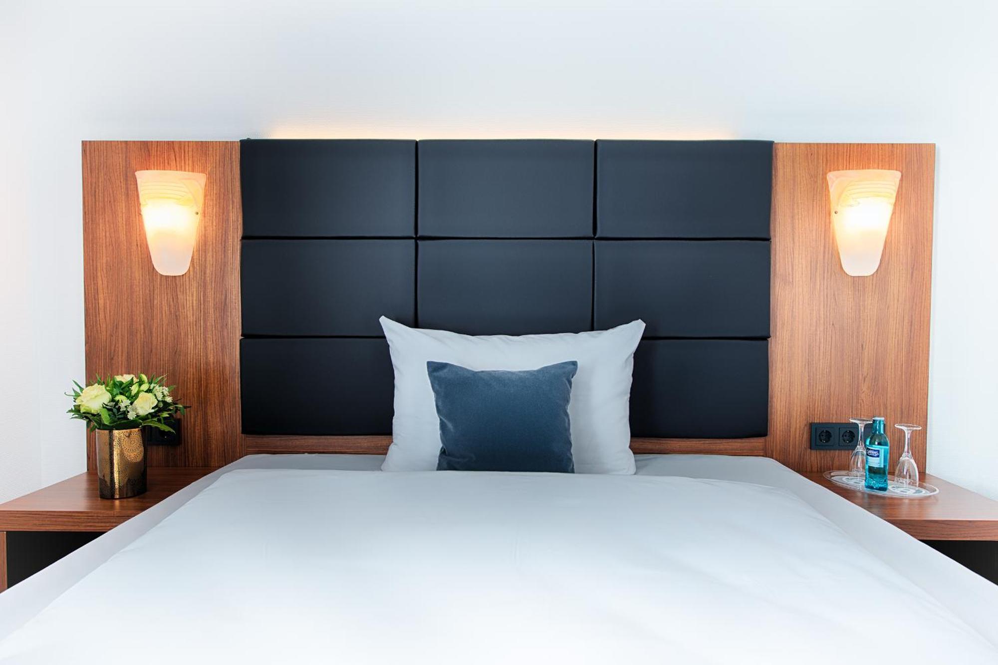 Superior Double Room,1282385323:JPEG