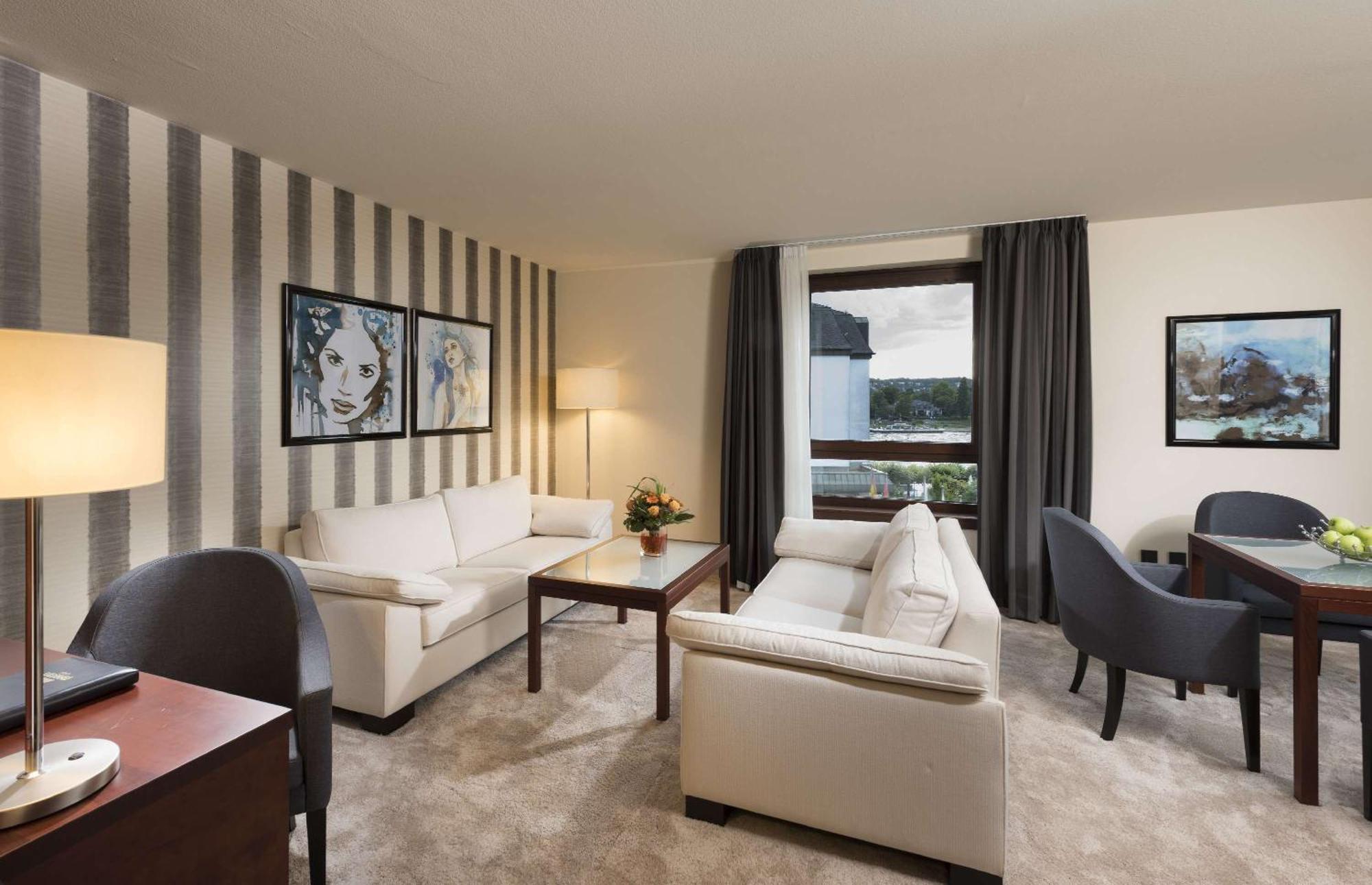 Junior Suite Mountain View