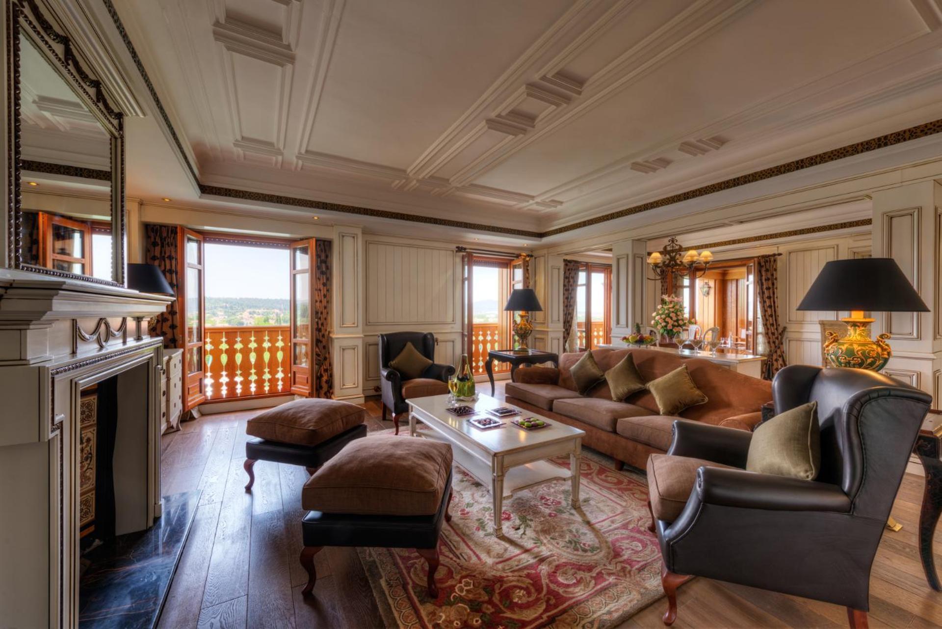 Ambassador Suite Garden Side
