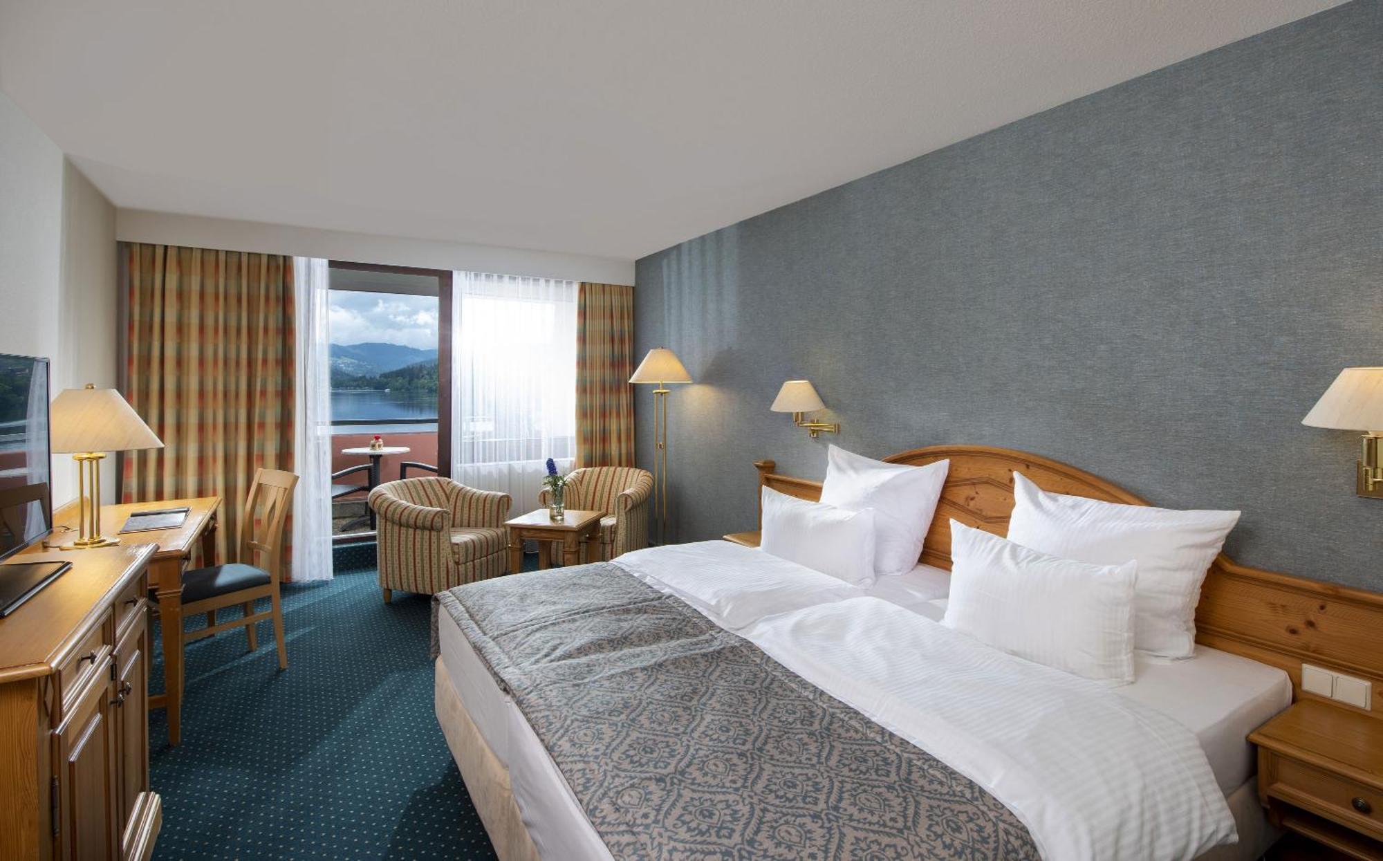Superior Double Room with Balcony and Lake View,1282422823:JPEG