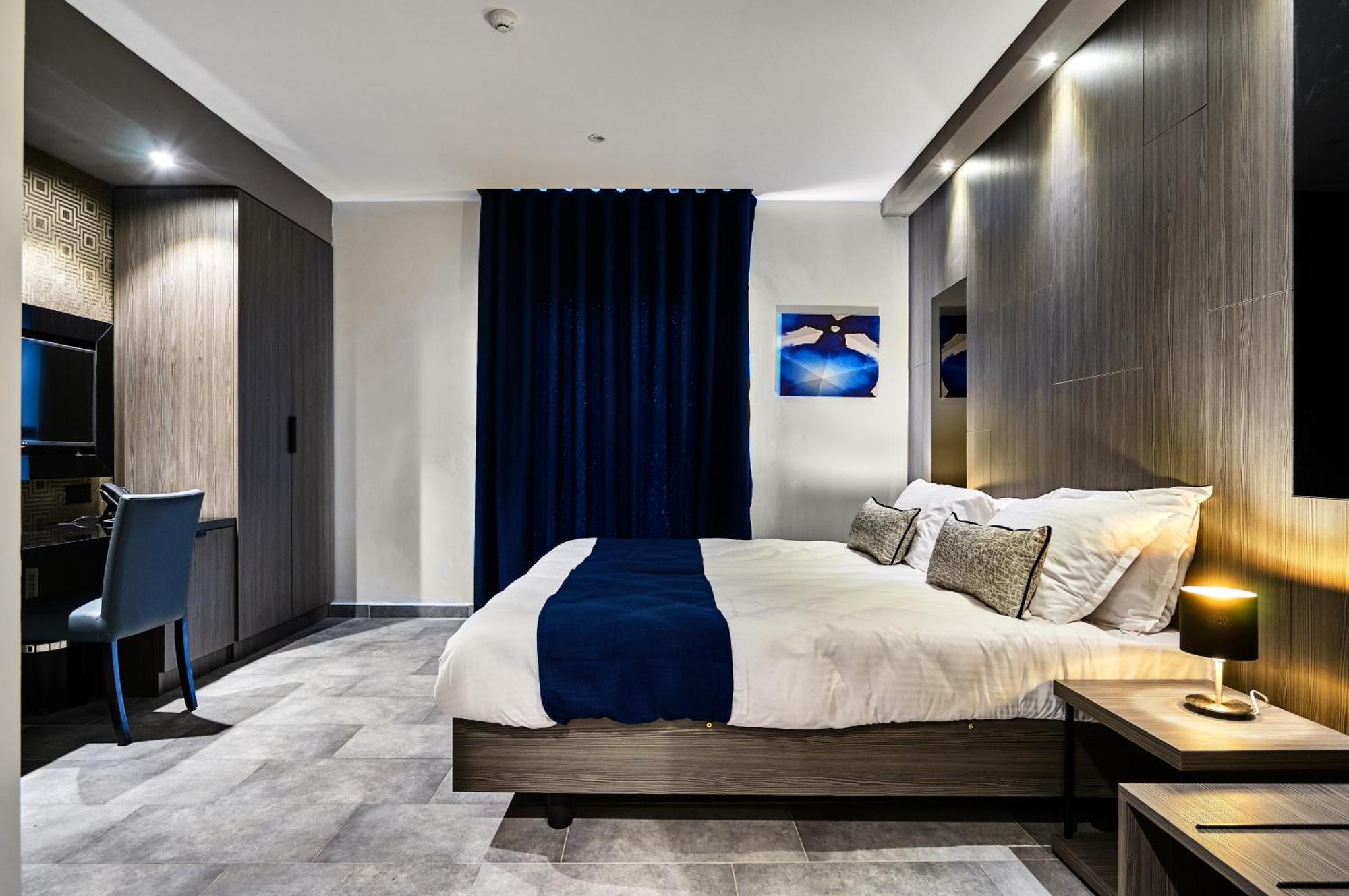 Double or Twin Room Balcony