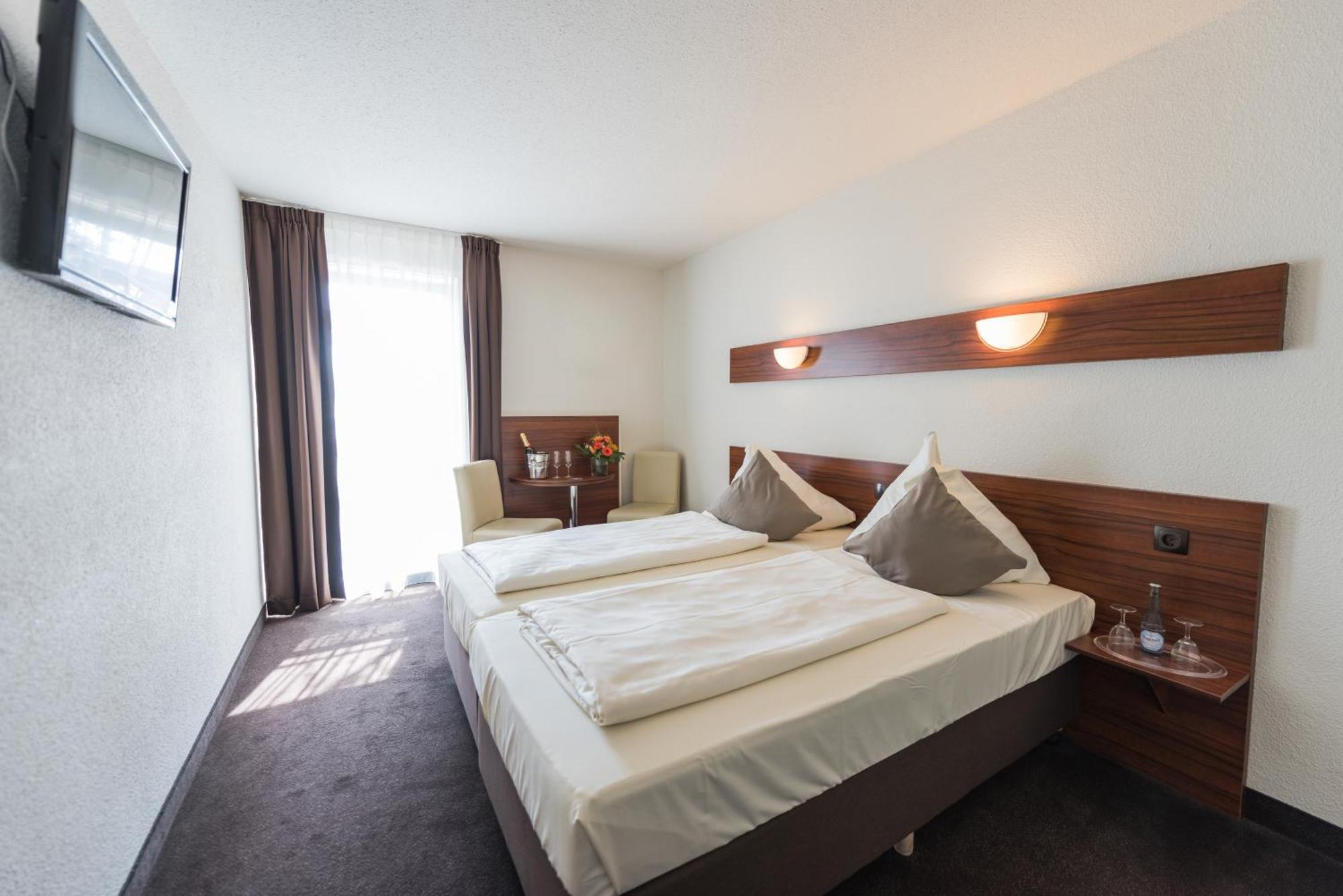 Quadruple Room,824908409:JPEG