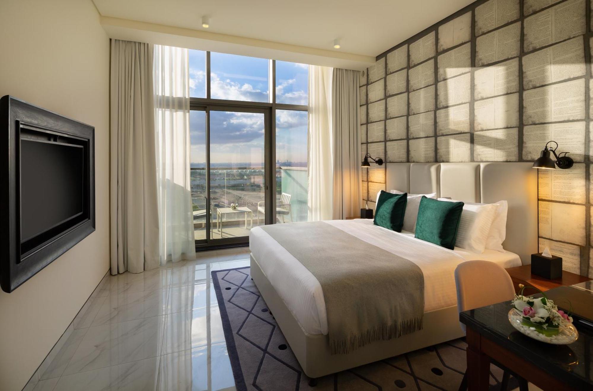 Premium One-Bedroom Apartment Beach Mall Shuttle