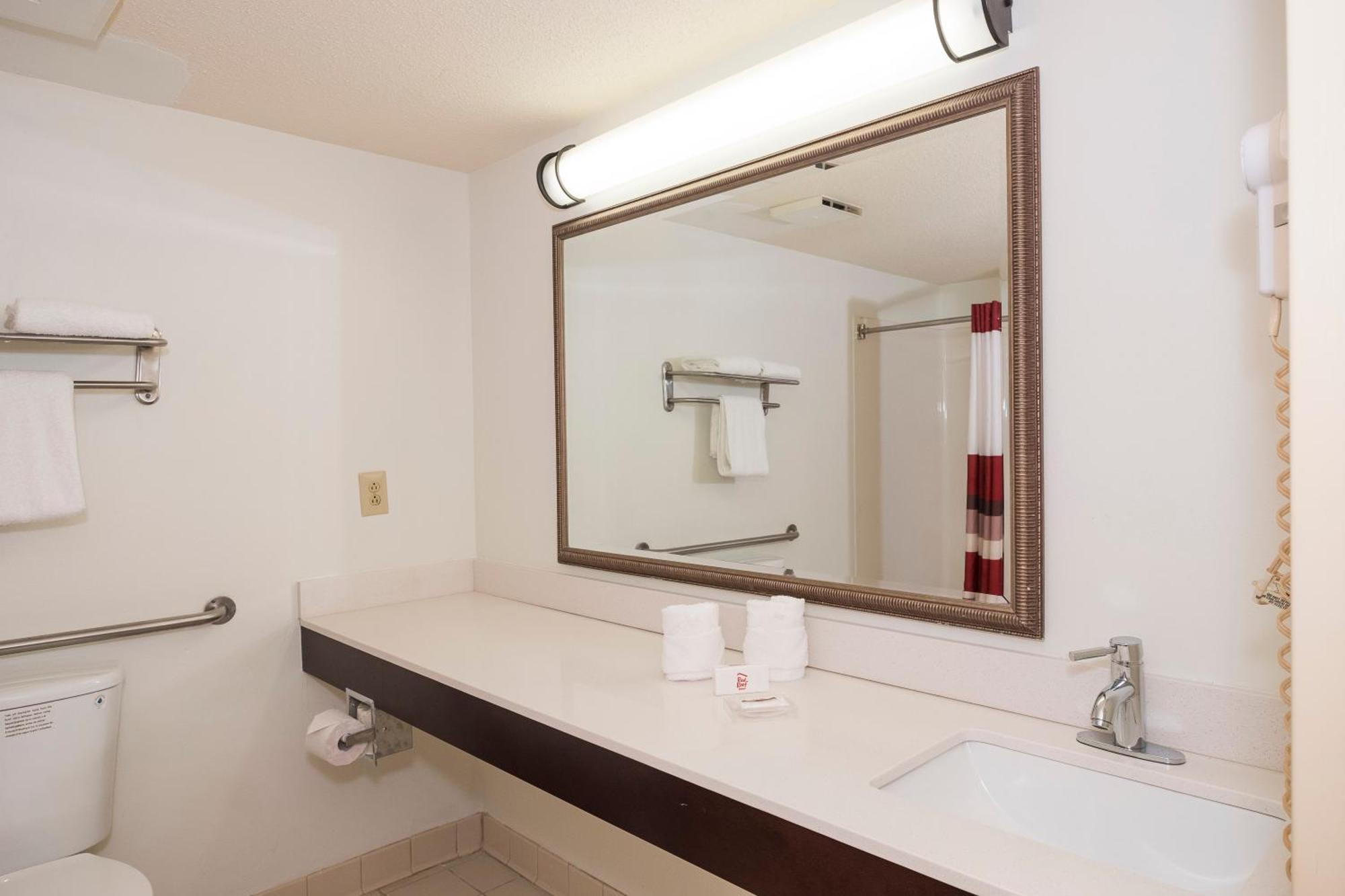 Superior King Room Disability Access Non-Smoking