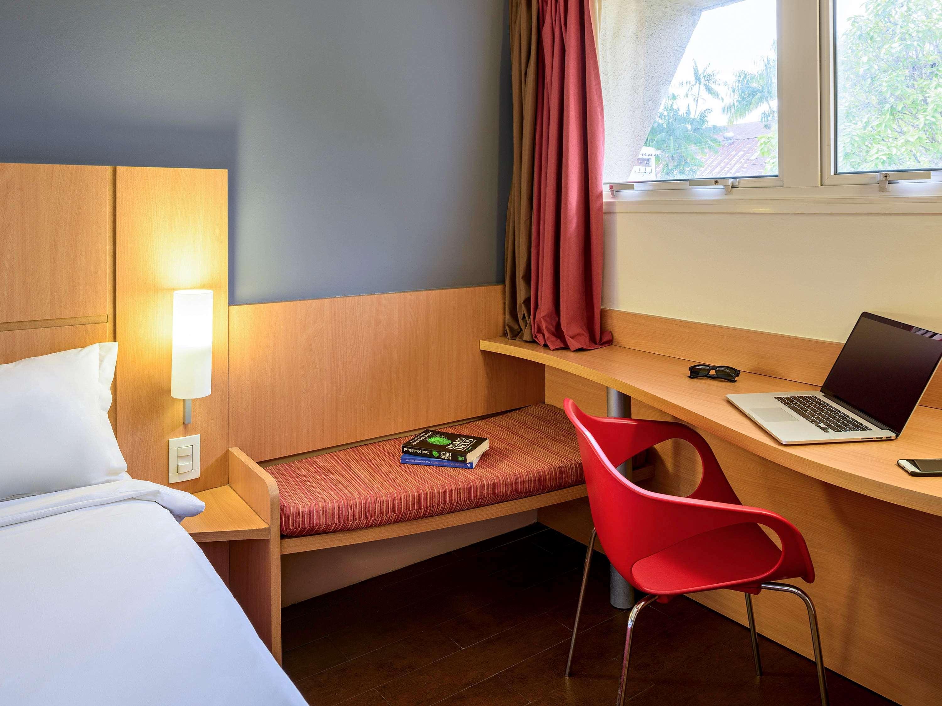 Standard Double Room,1282717636:JPEG