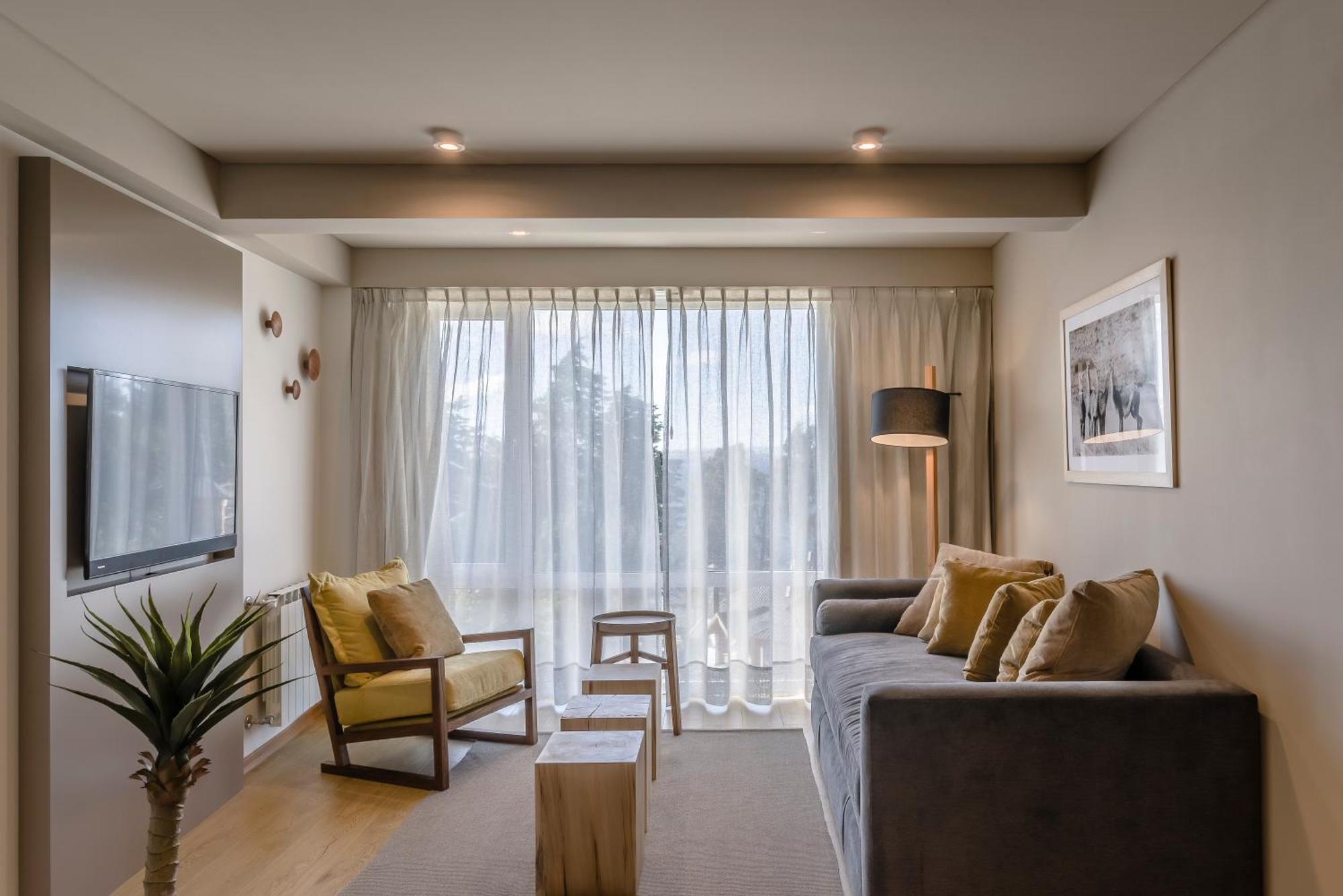 Queen Suite