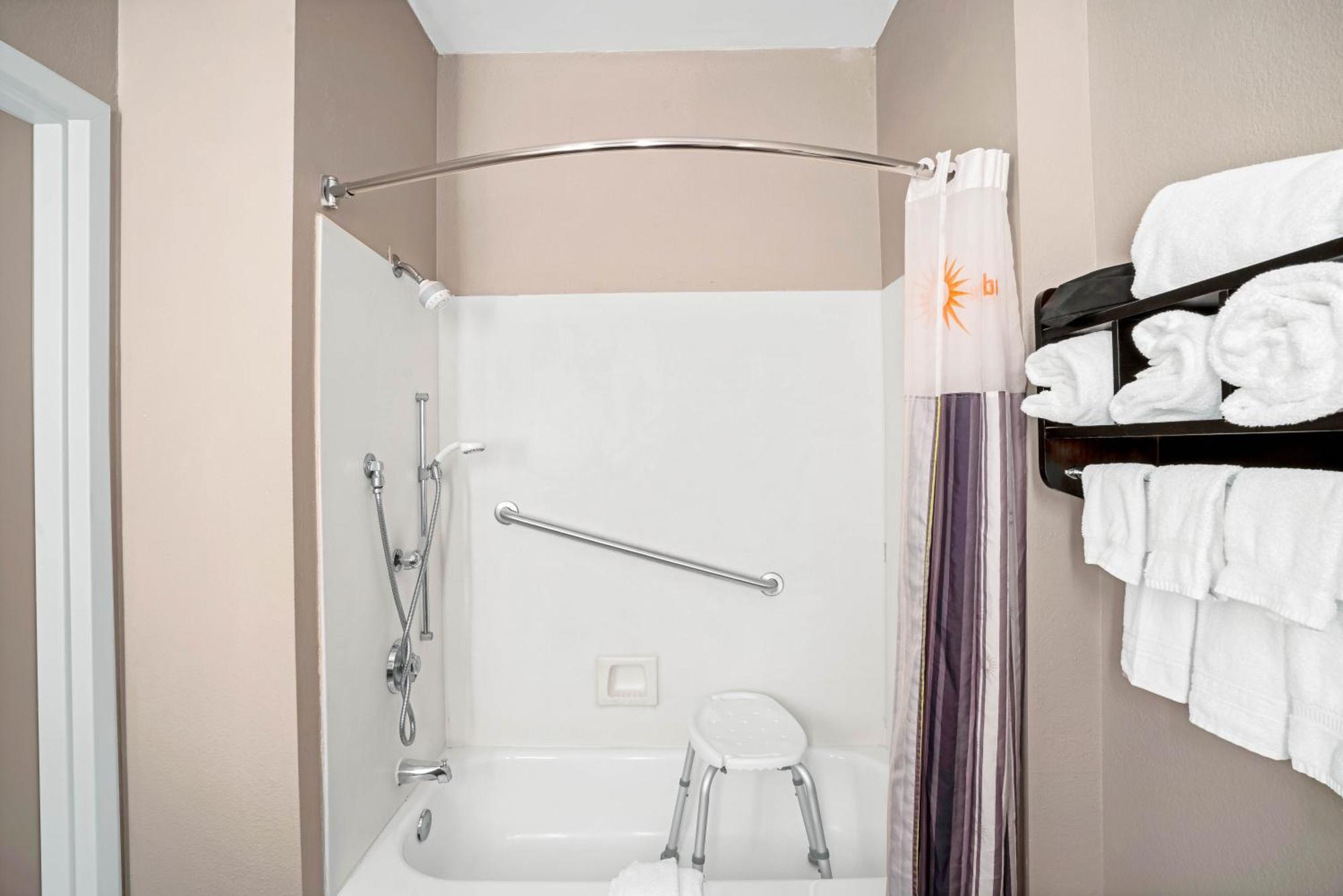 Queen Room with Two Queen Beds - Disability Access