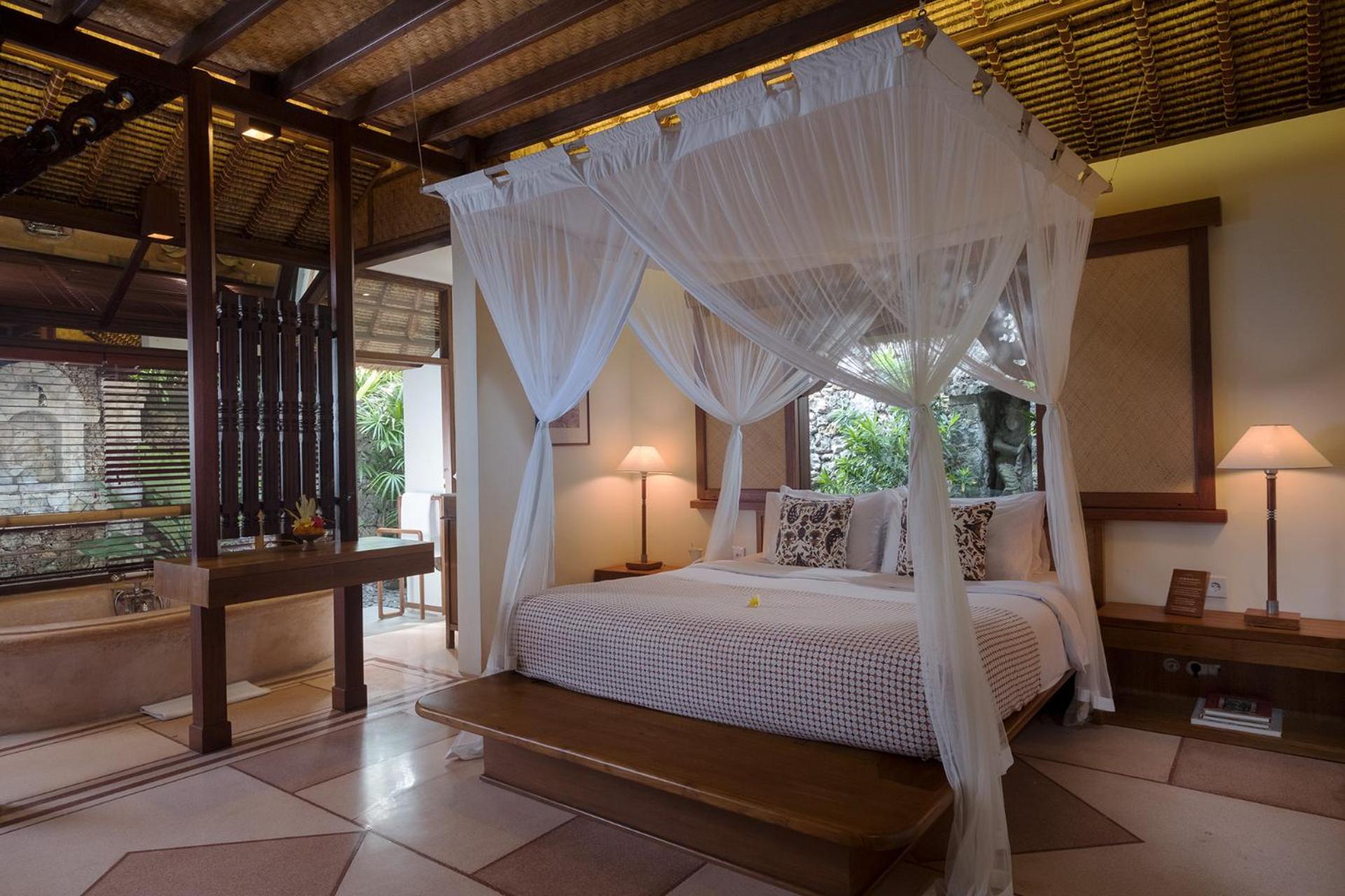 Bungalow Beach Front