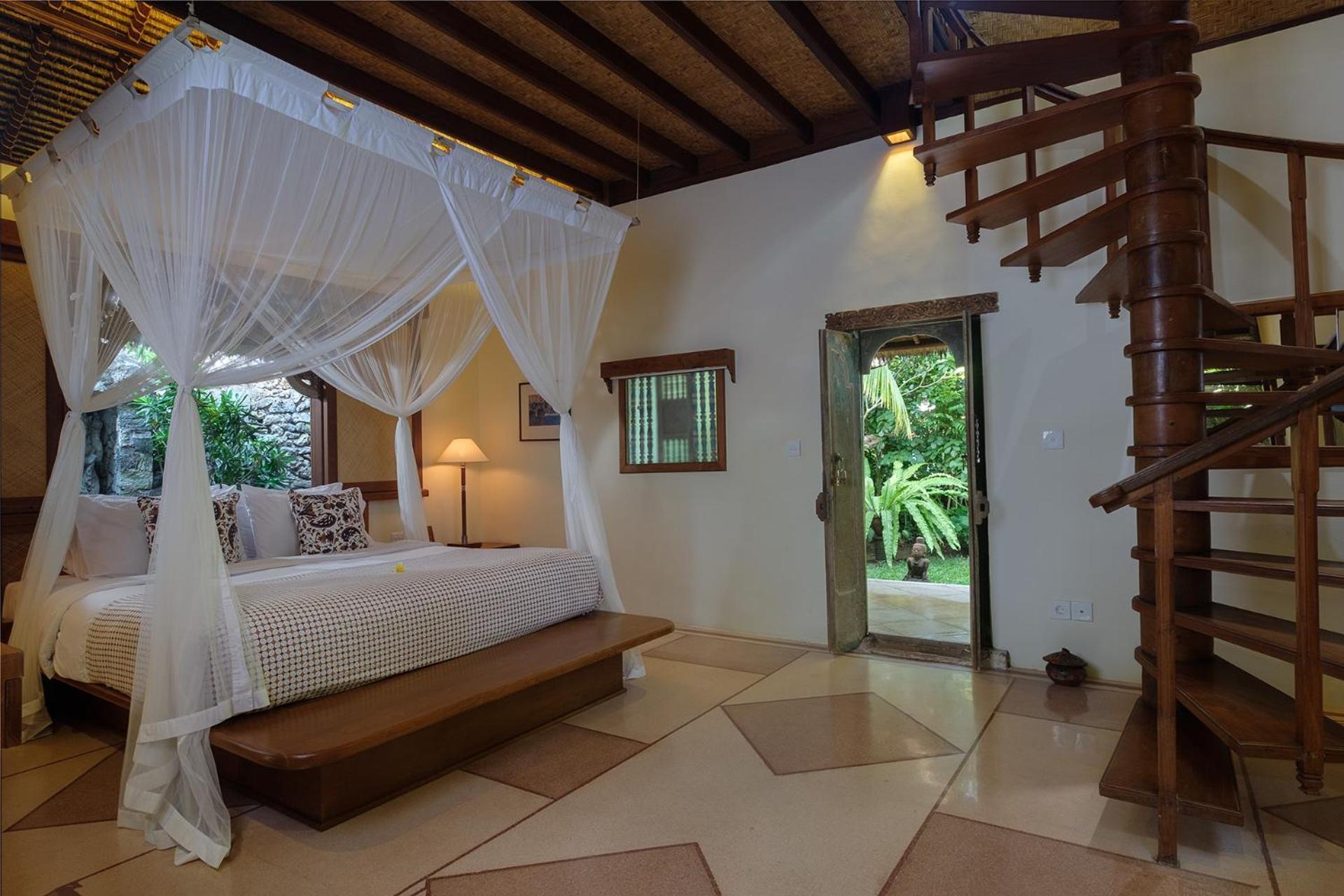 Bungalow Beach Front