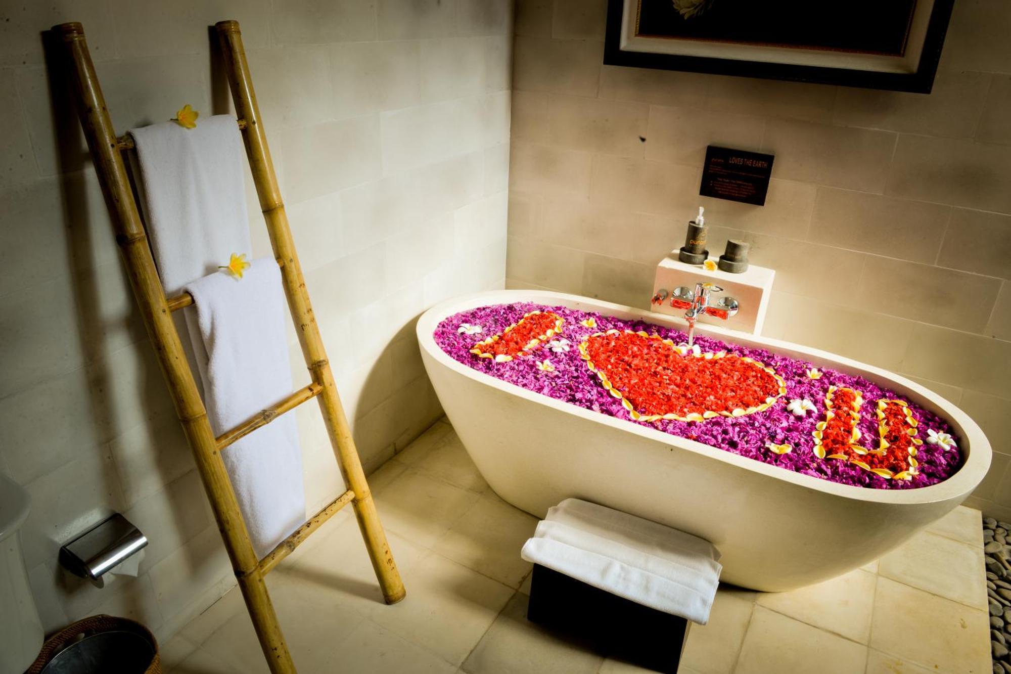 One-Bedroom Villa Private Pool Benefit
