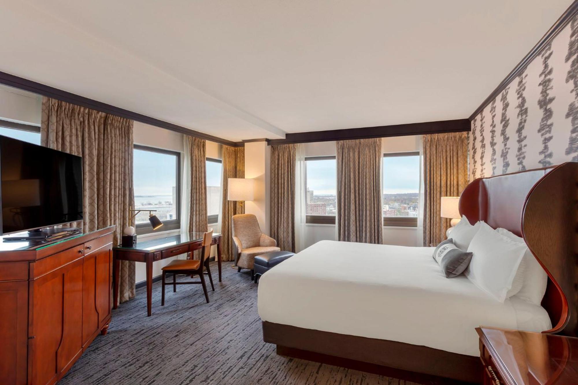 Premier King Room,1283710648:JPEG