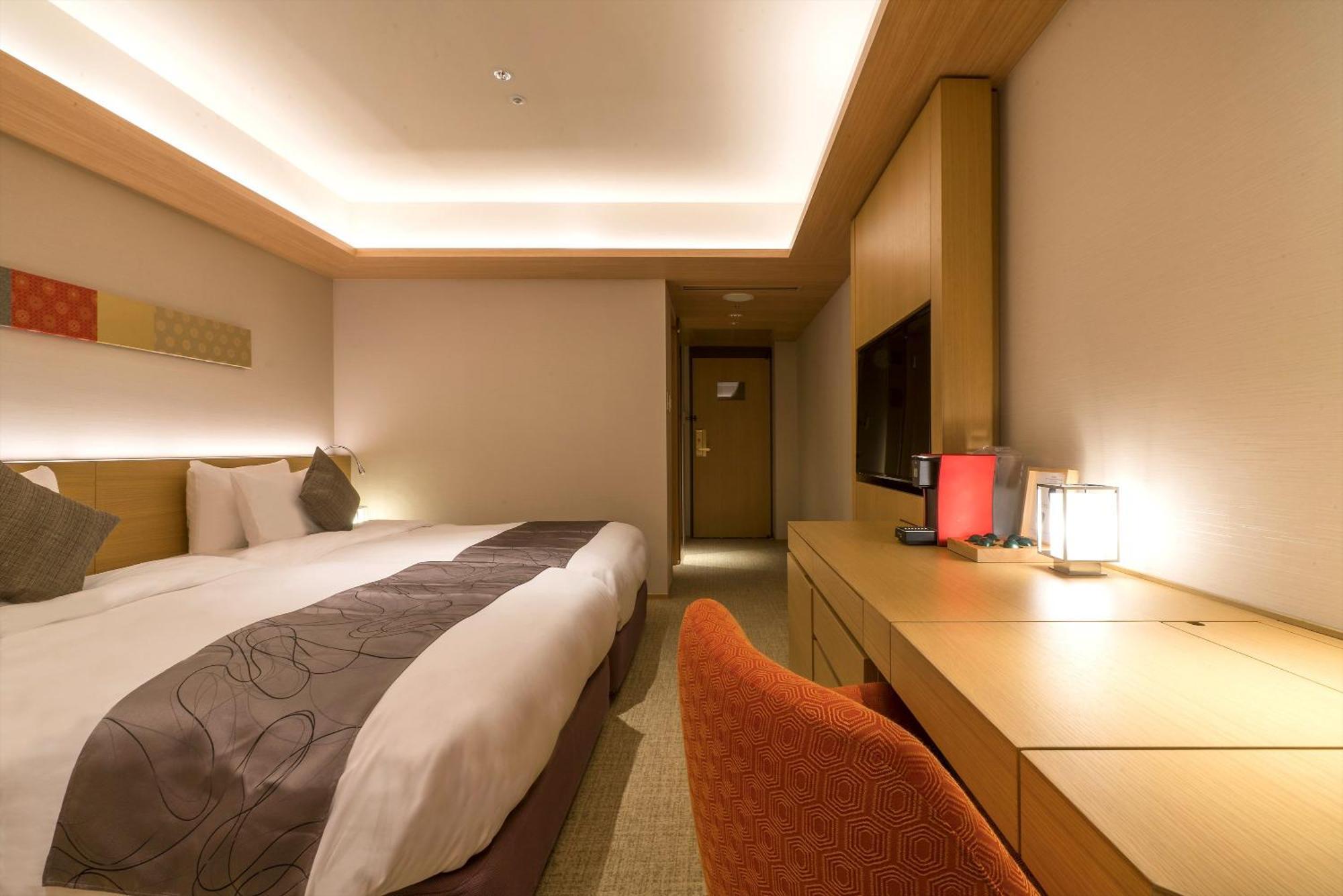 Standard Twin Room Top Floor