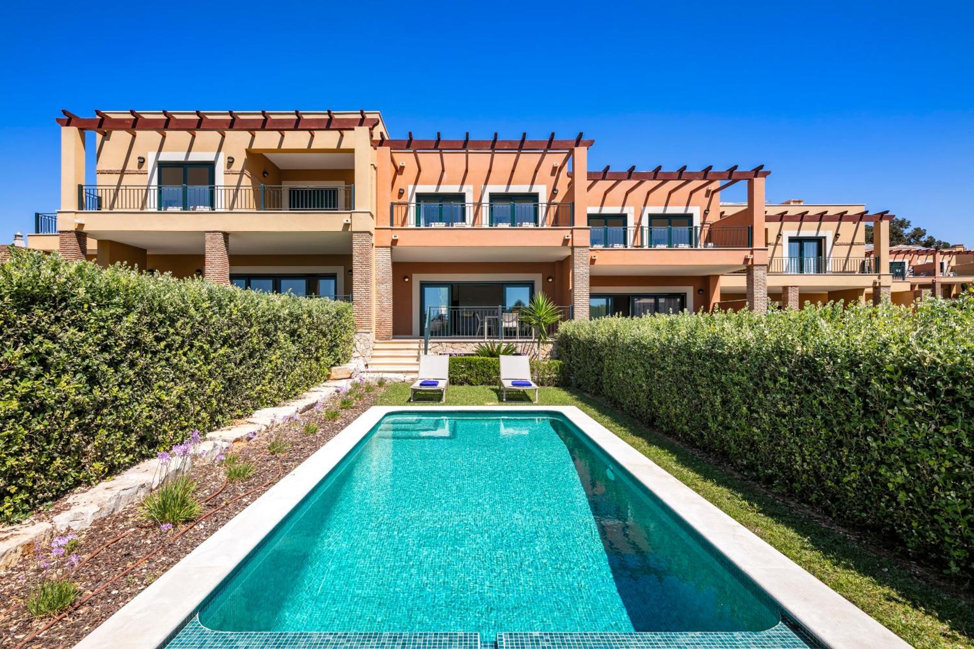 Duplex Two Bedroom Townhouse with Private Pool,1284128815:JPEG