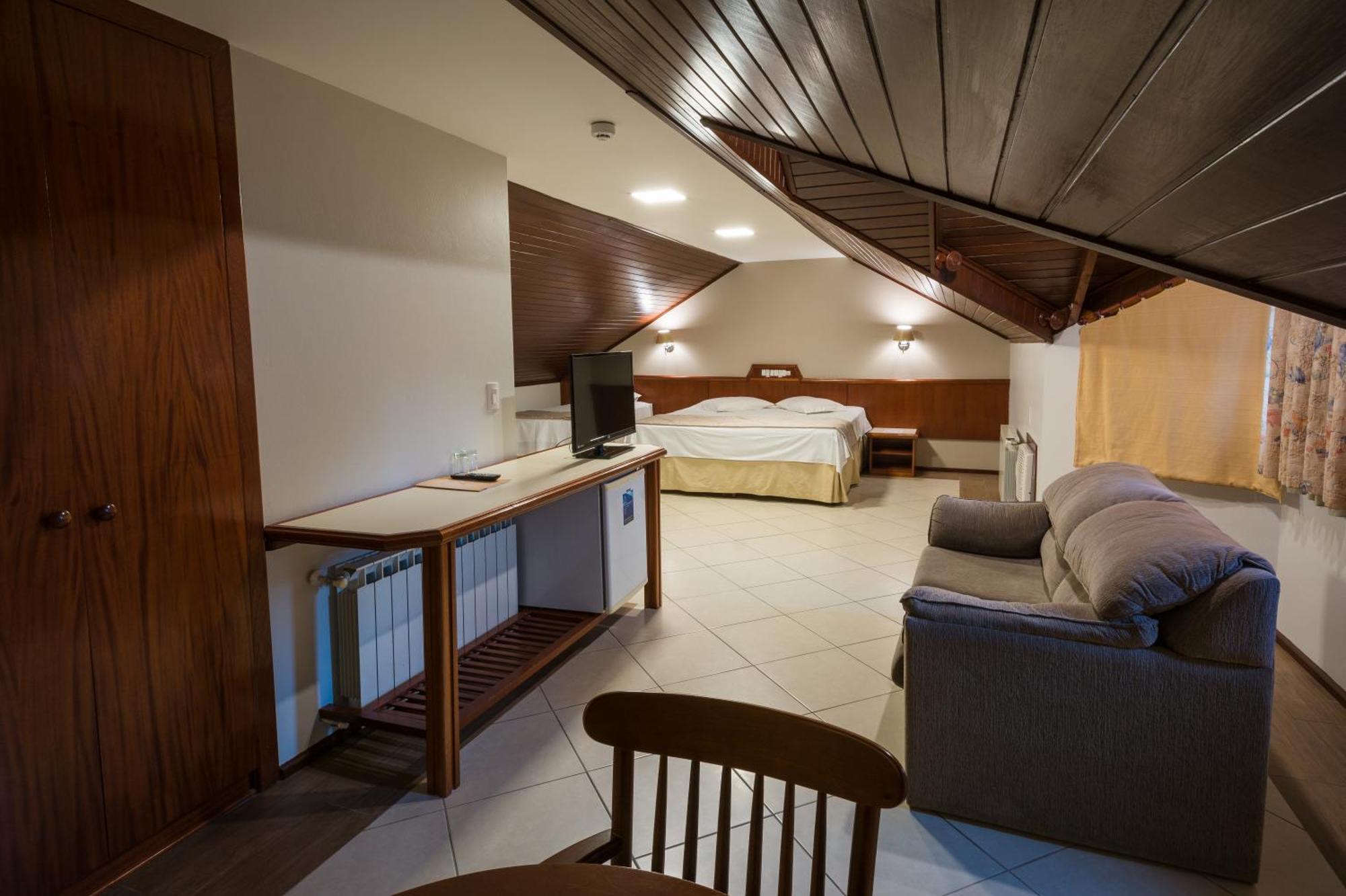 Superior Quadruple Room,1284161557:JPEG