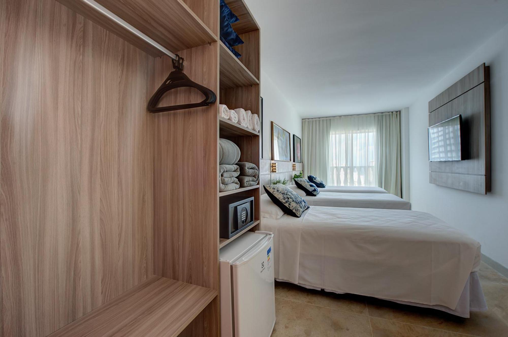 Triple Room Single Beds Sea View