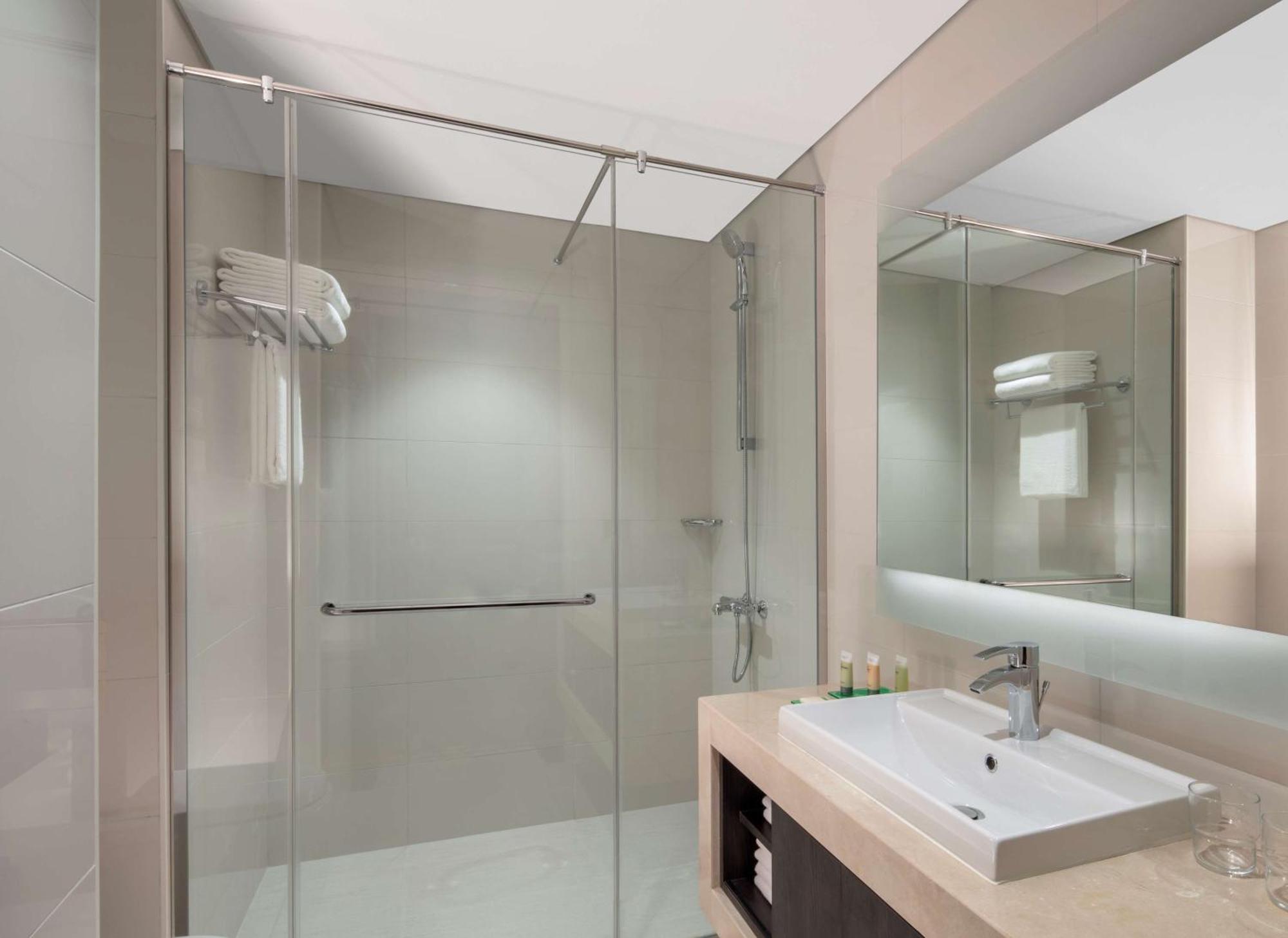 King Room with Sofa Bed and Pool View with Free Breakfast & (15% discount on F&B , SPA and Laundry),1284177190:JPEG