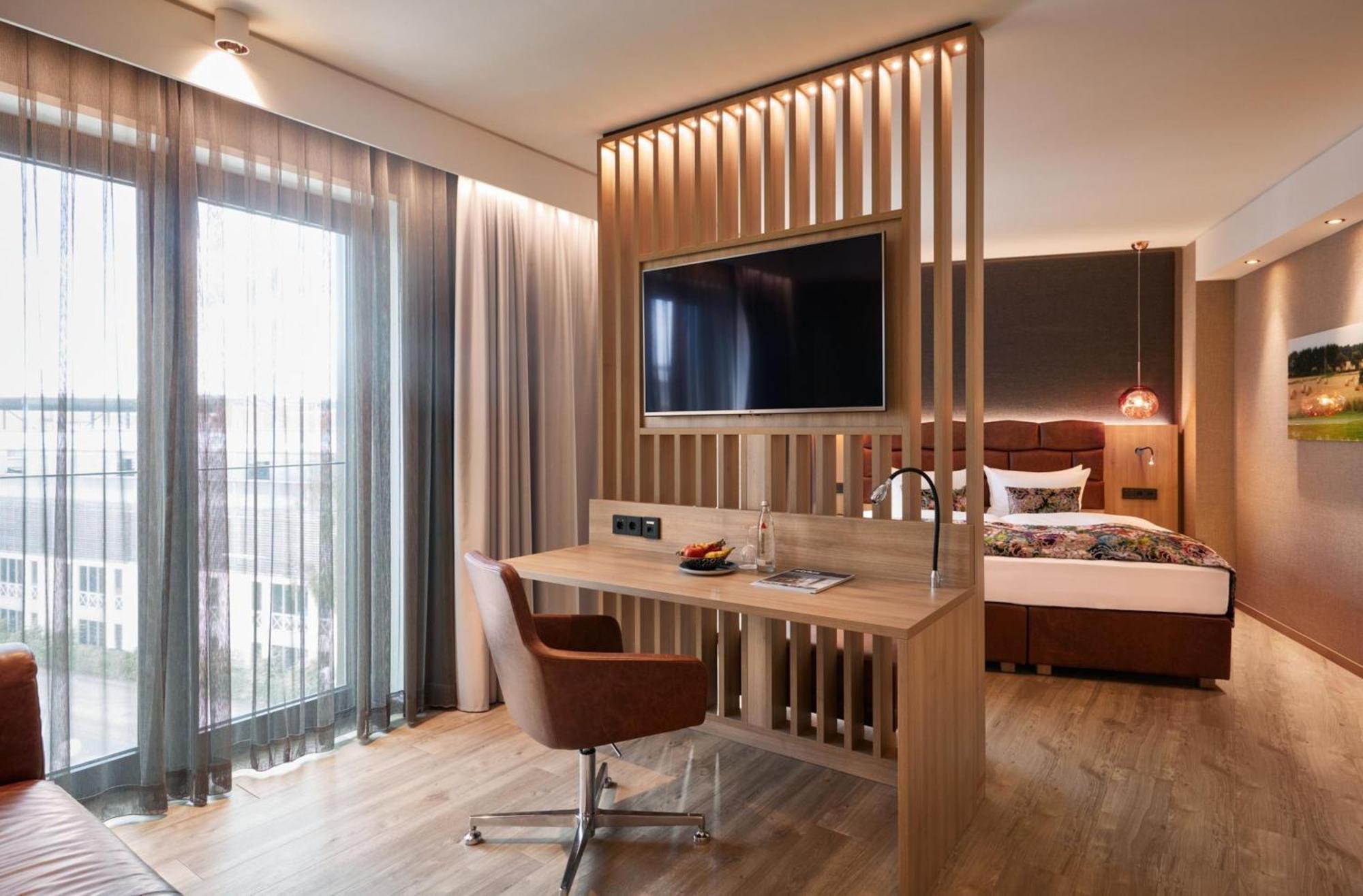 Premium King Room Balcony,1284213631:JPEG