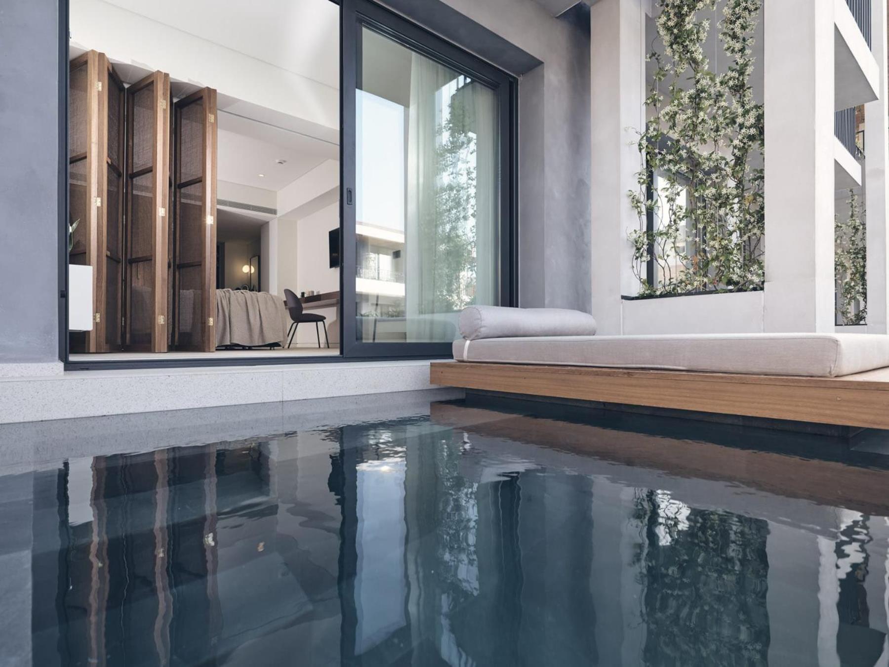 Superior Suite Shared Pool