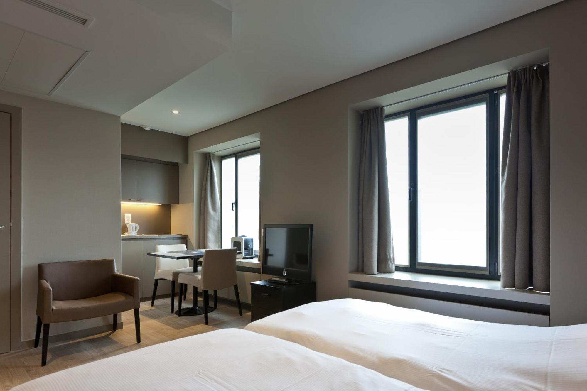Twin Room,1284380503:JPEG
