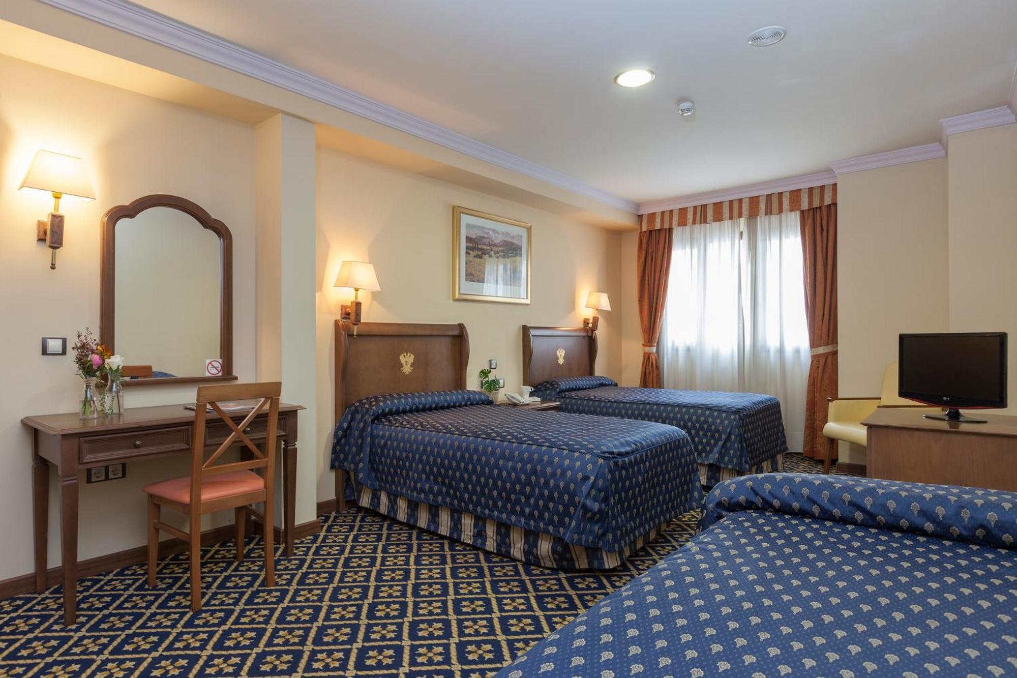 Triple Room,1479789074:JPEG