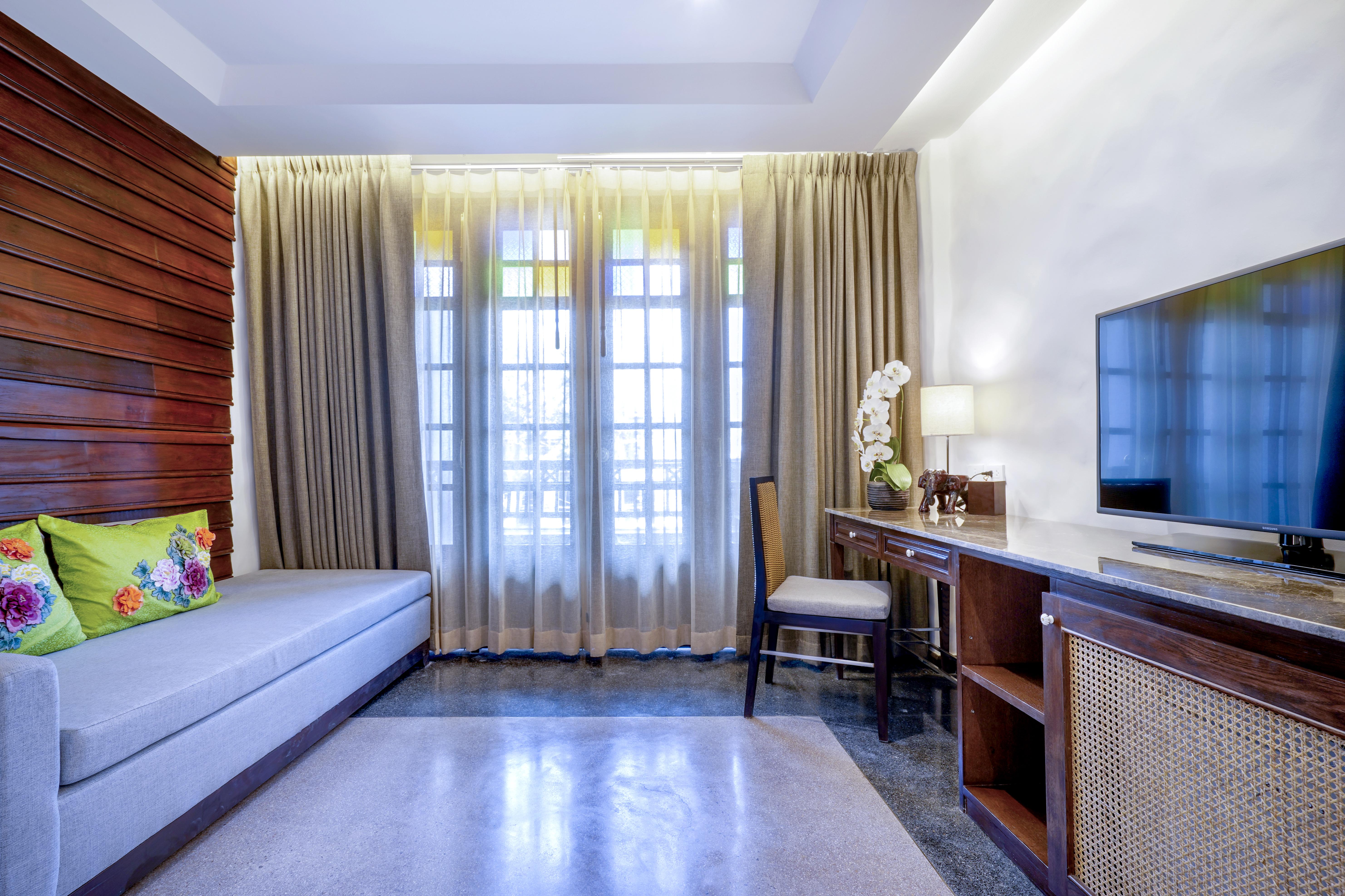 Grand Deluxe Double Bedroom