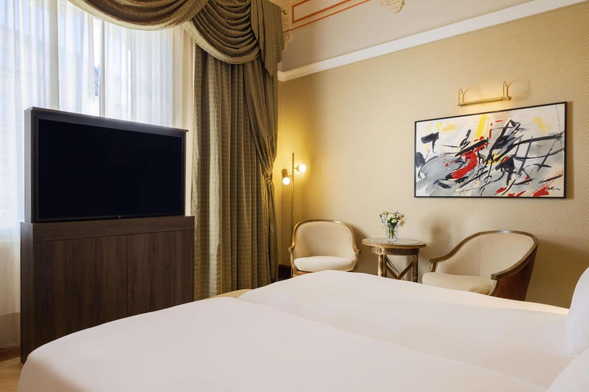 Junior Suite,1681715107:JPEG