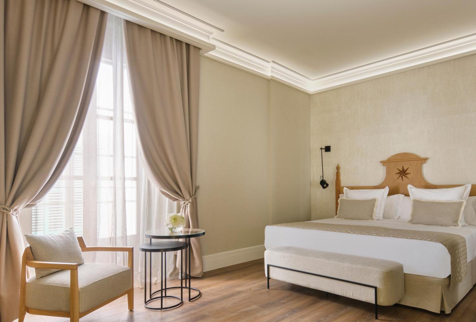 Deluxe Double Room Spa Access