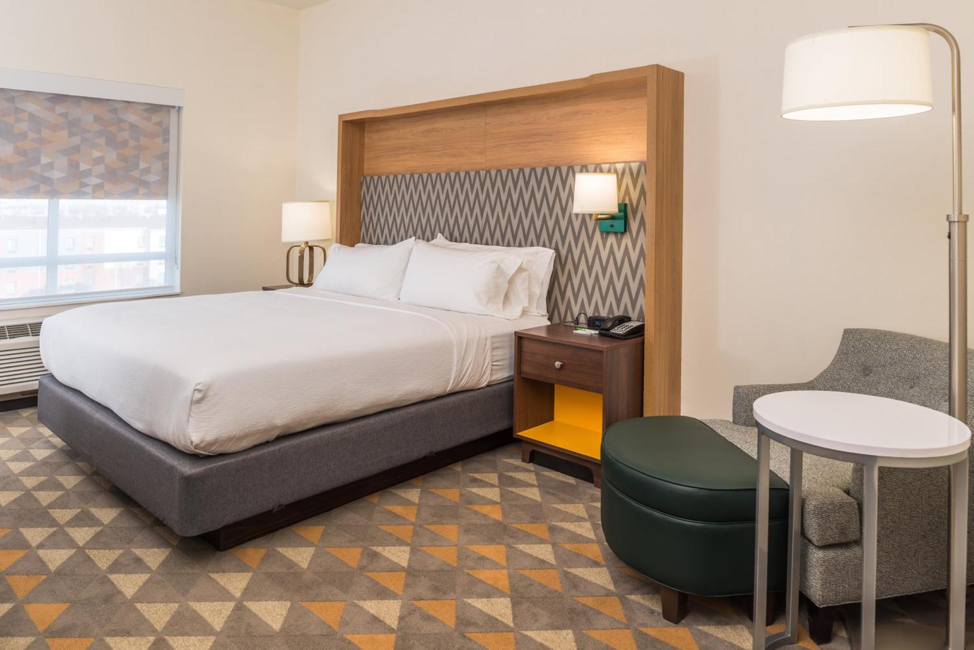 Standard King Room