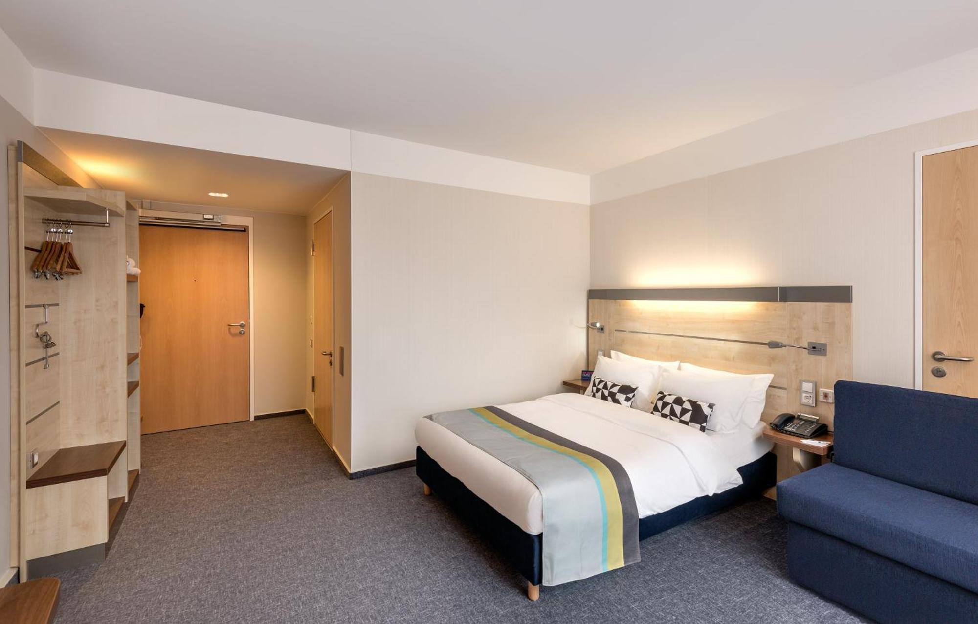 Standard Queen Room Sofa Bed Disability Access