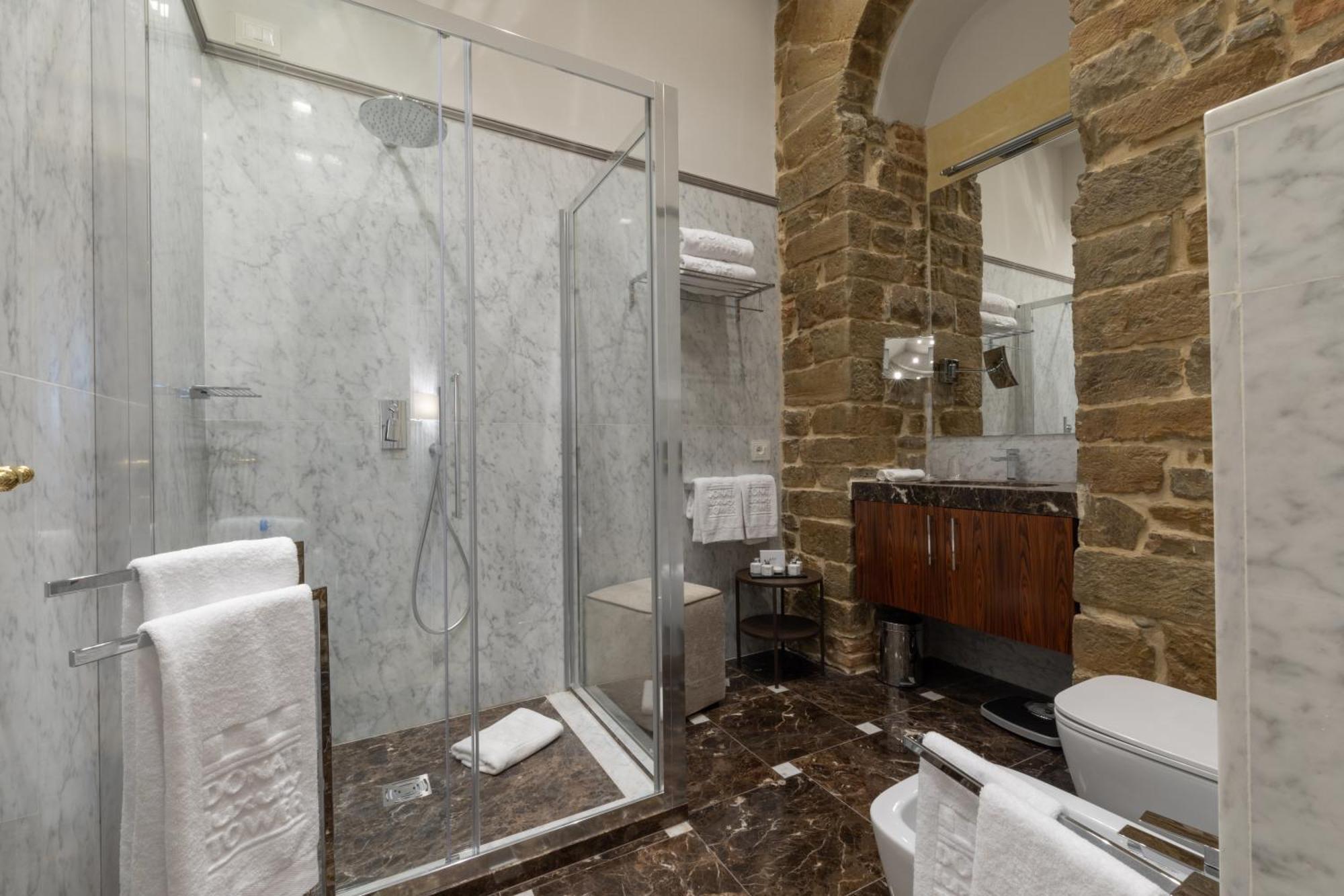 Botticelli Deluxe Suite Partial Duomo View