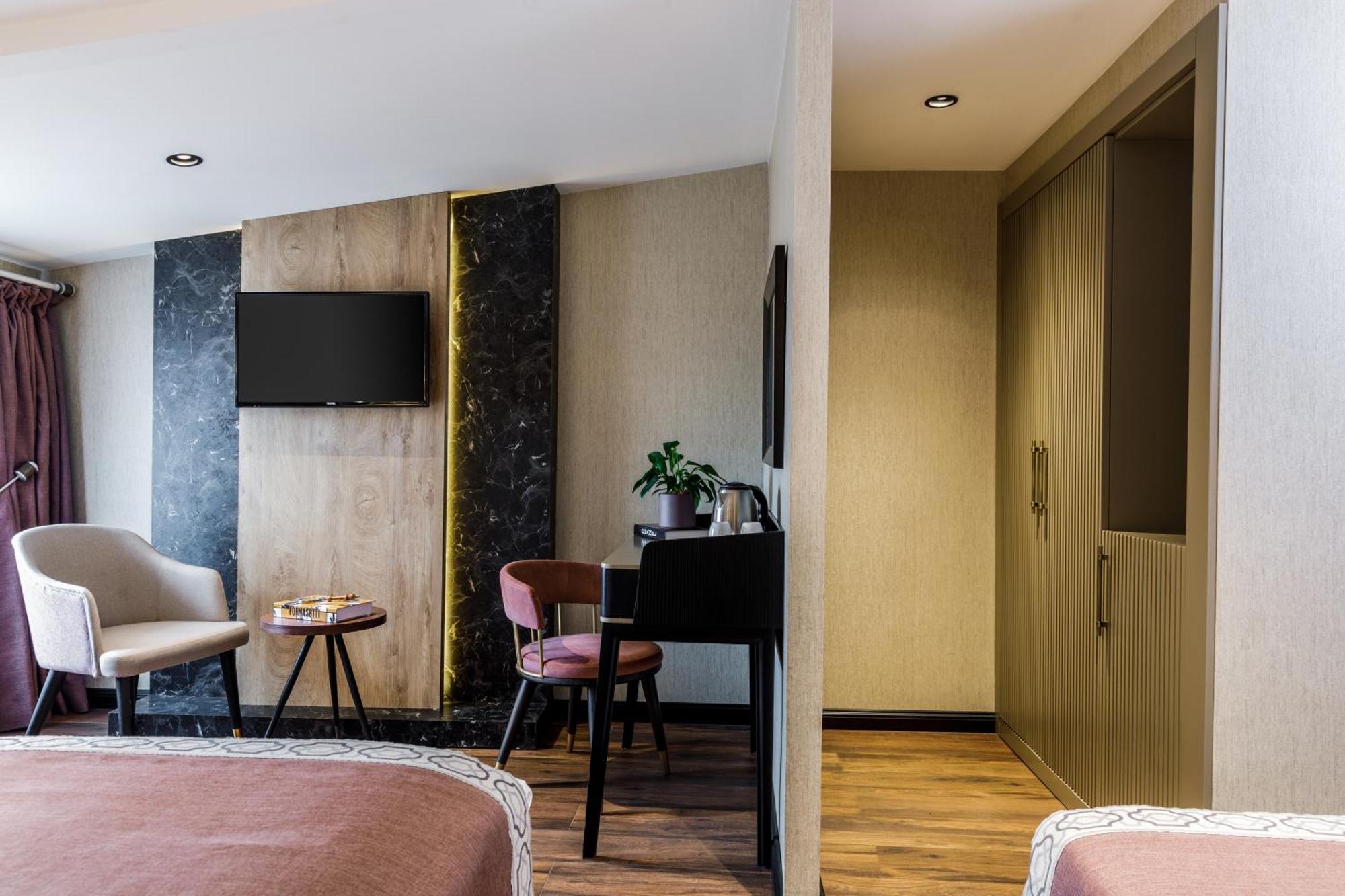 Superior Triple Room