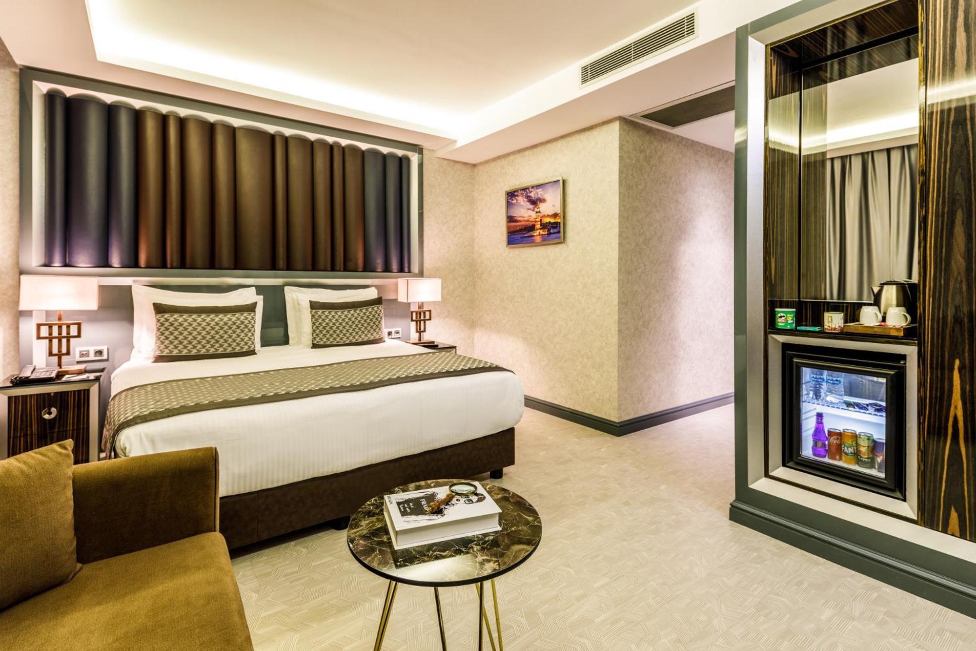 Deluxe Double or Twin Room