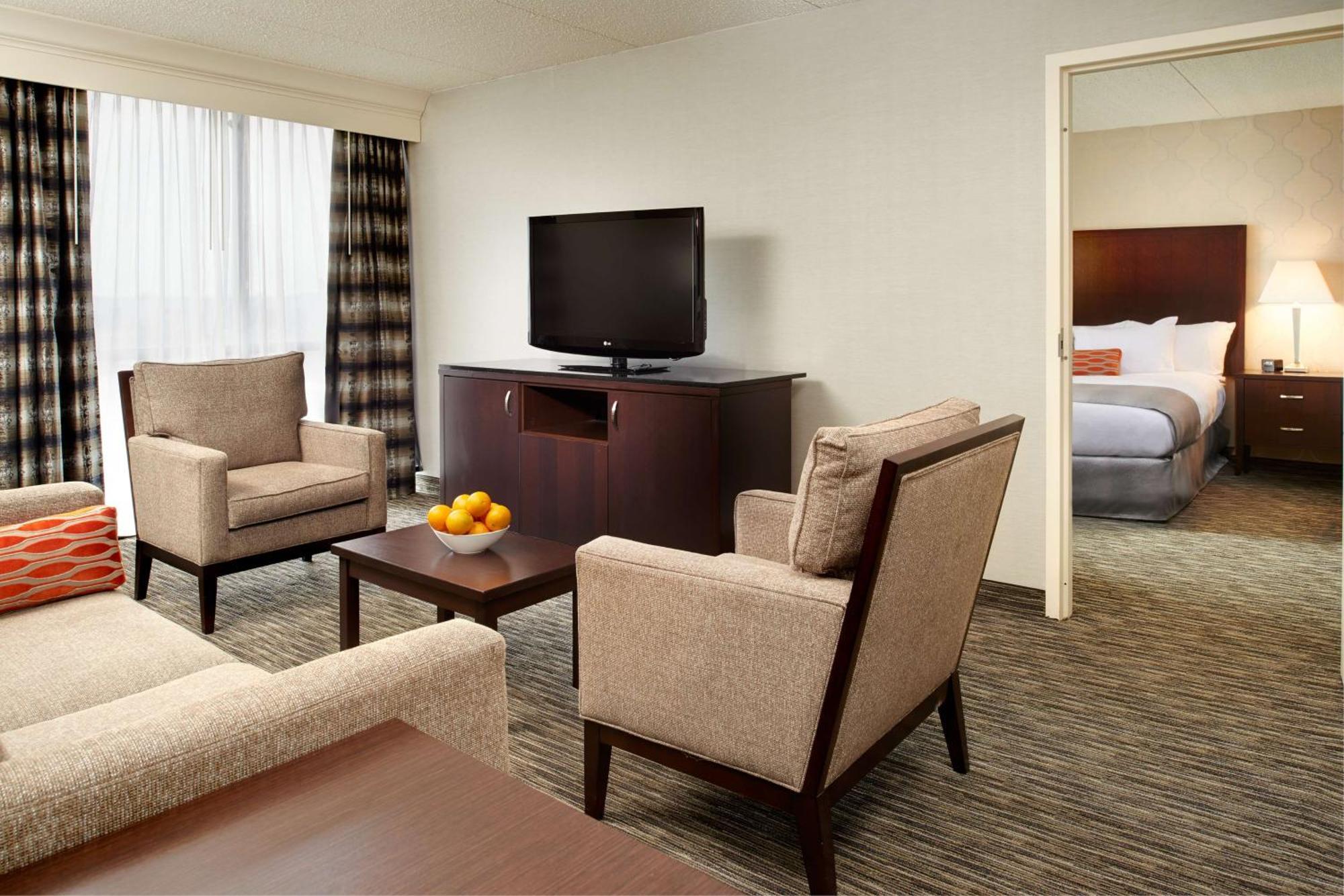 King Suite with Whirlpool - Non-Smoking