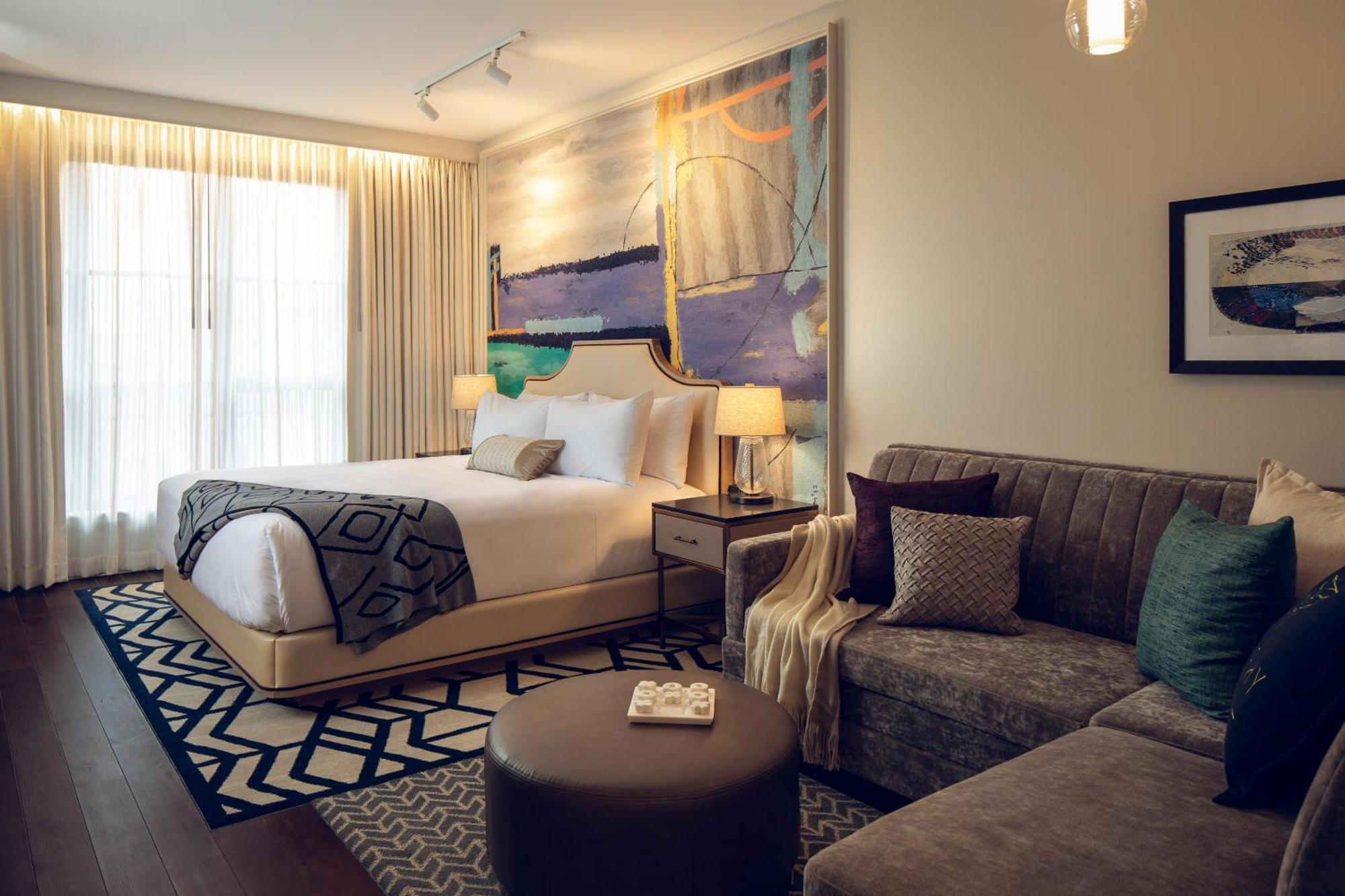 Deluxe King Room