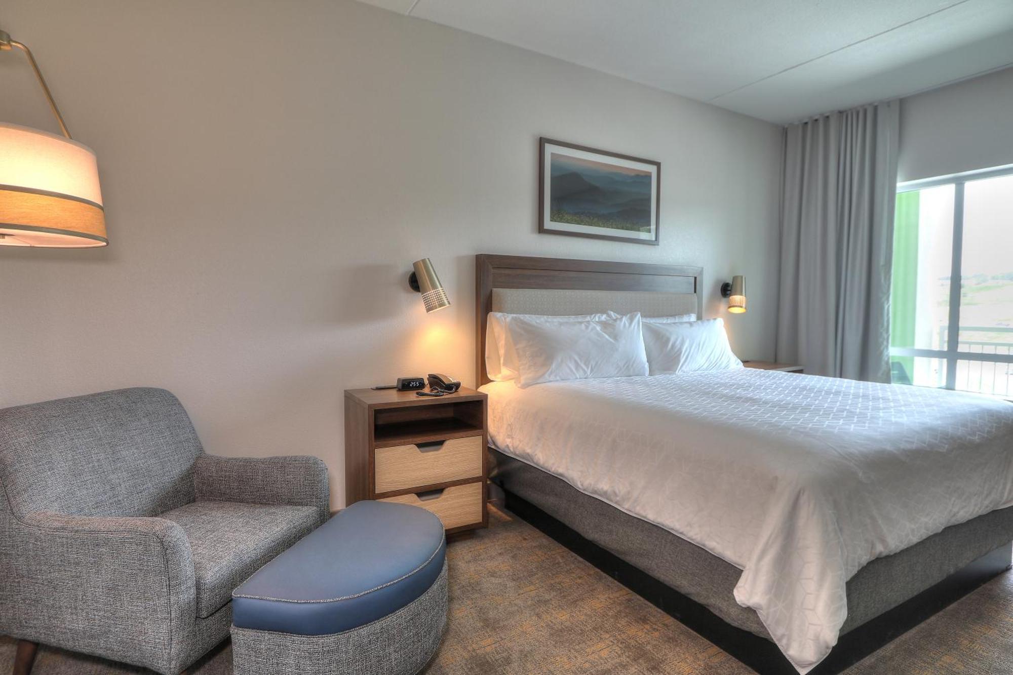 Standard Room,1005221197:JPEG