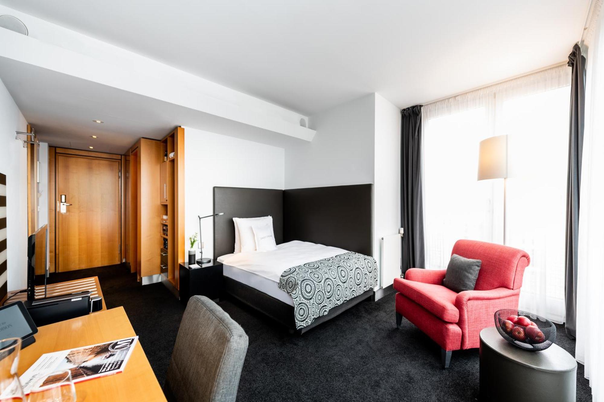Standard Queen Room,1589308566:JPEG