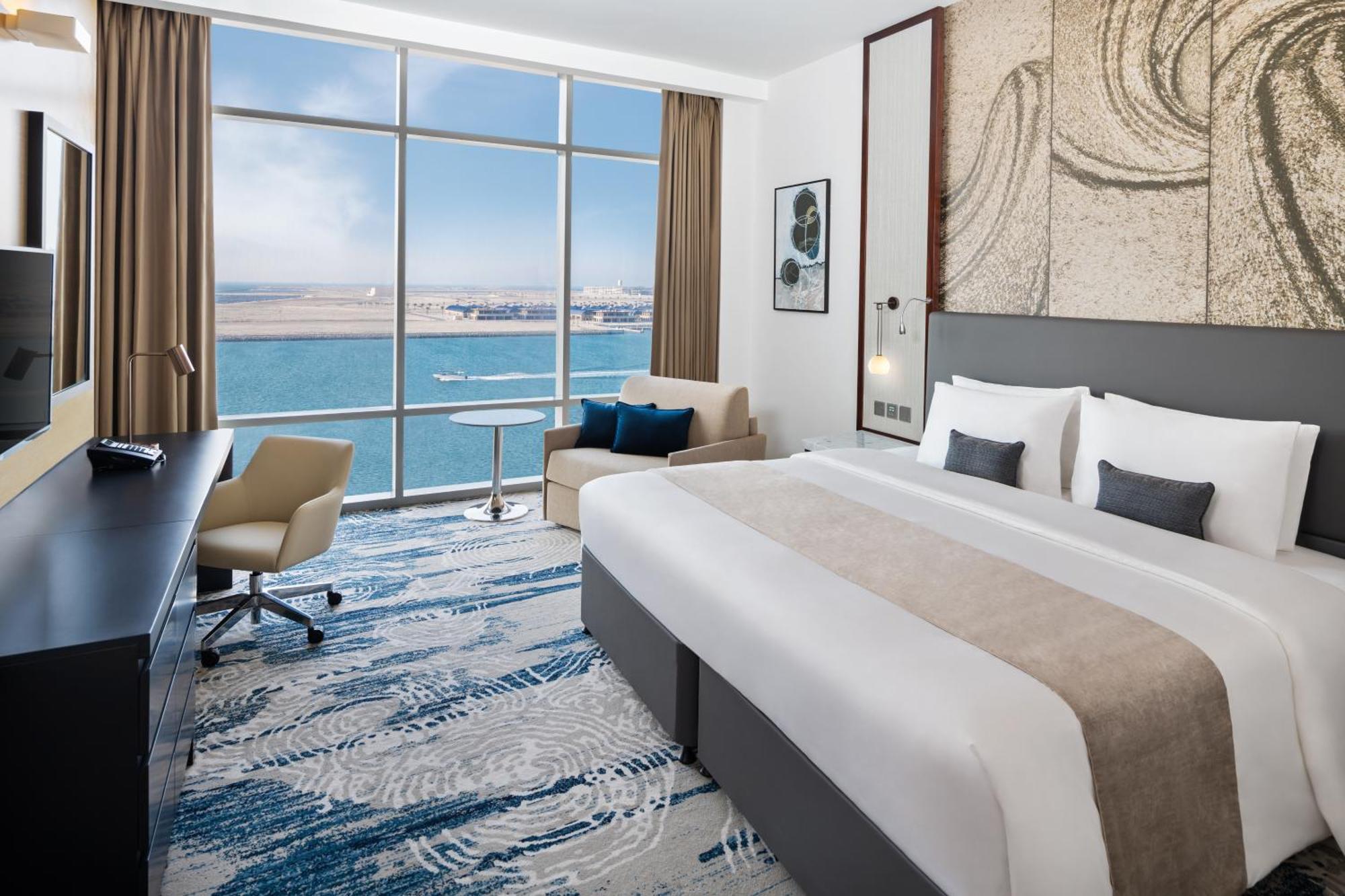 Deluxe King Room Ocean Side