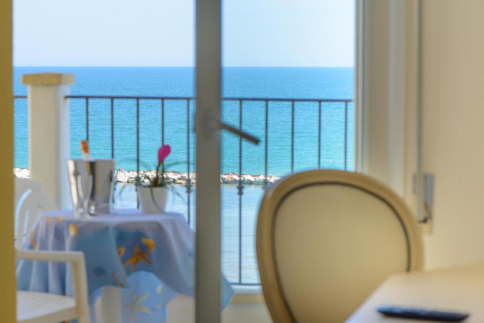 Double Room Beach Front