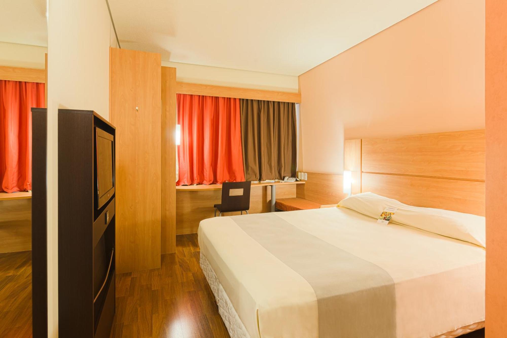Standard Double Room,1285050994:JPEG