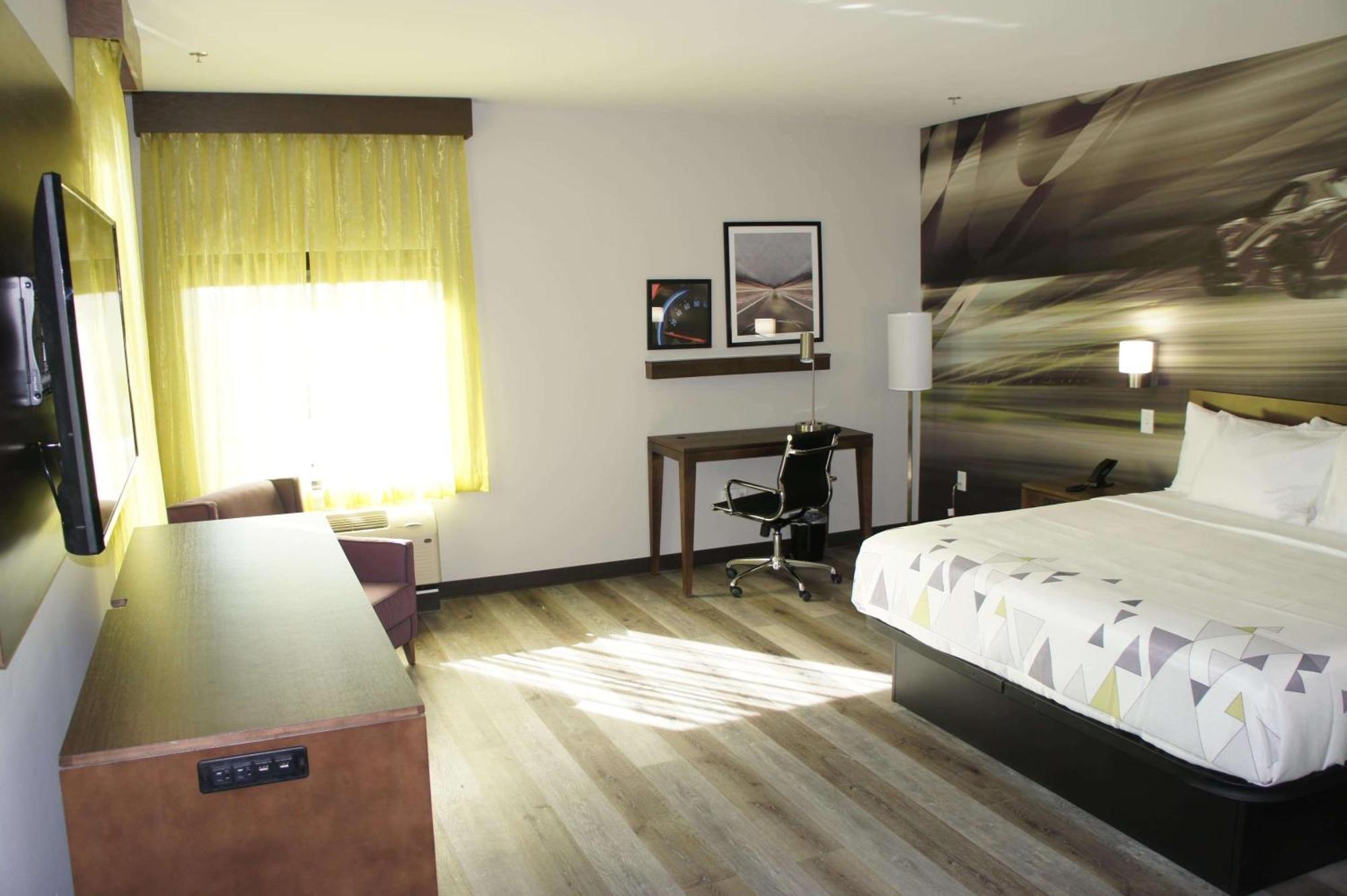 King Room - Mobility Access/Non-Smoking