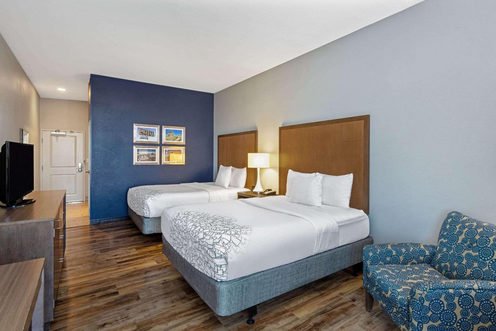 Queen Room Two Queen Beds Disability Access
