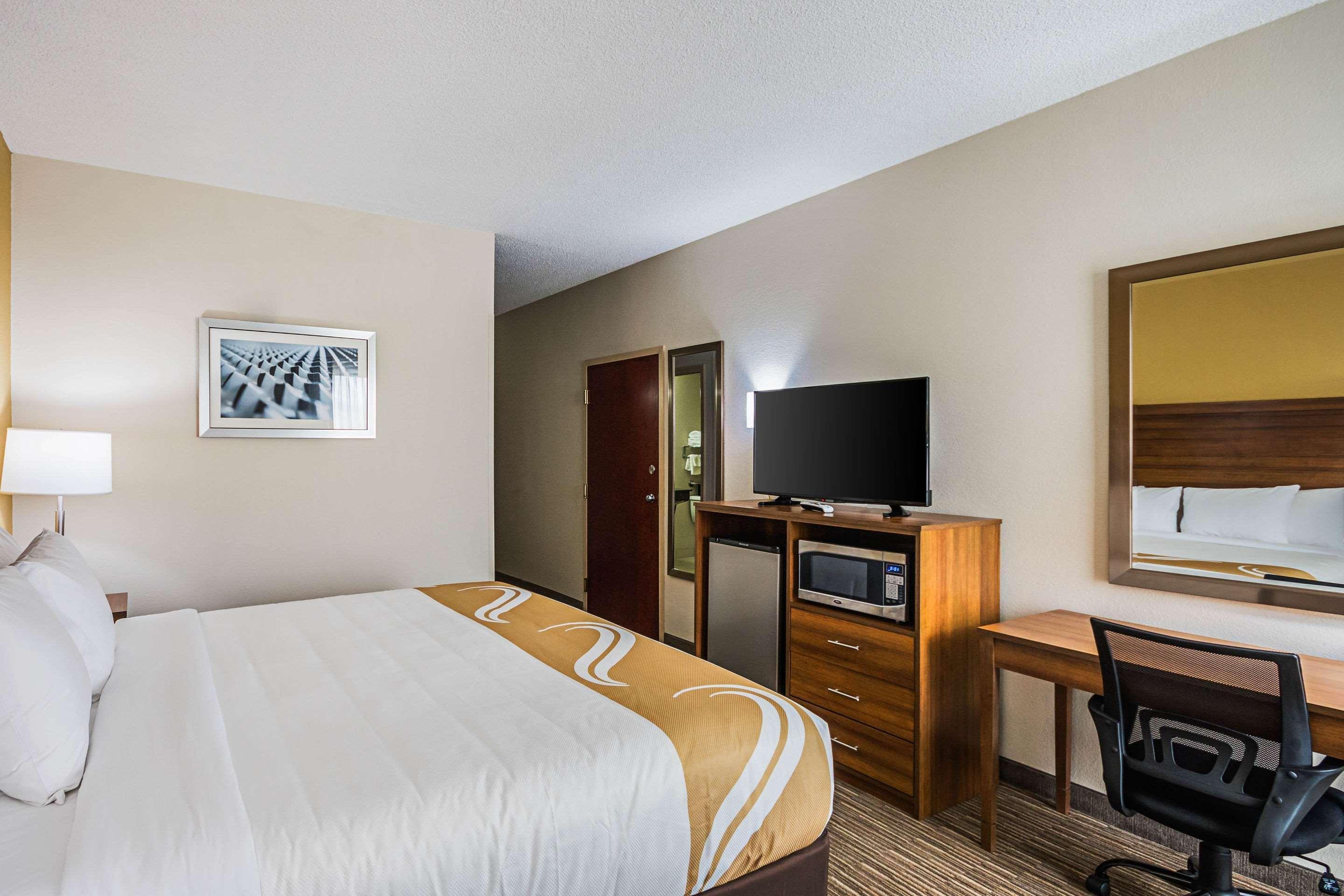 King Room - Accessible/Non-Smoking