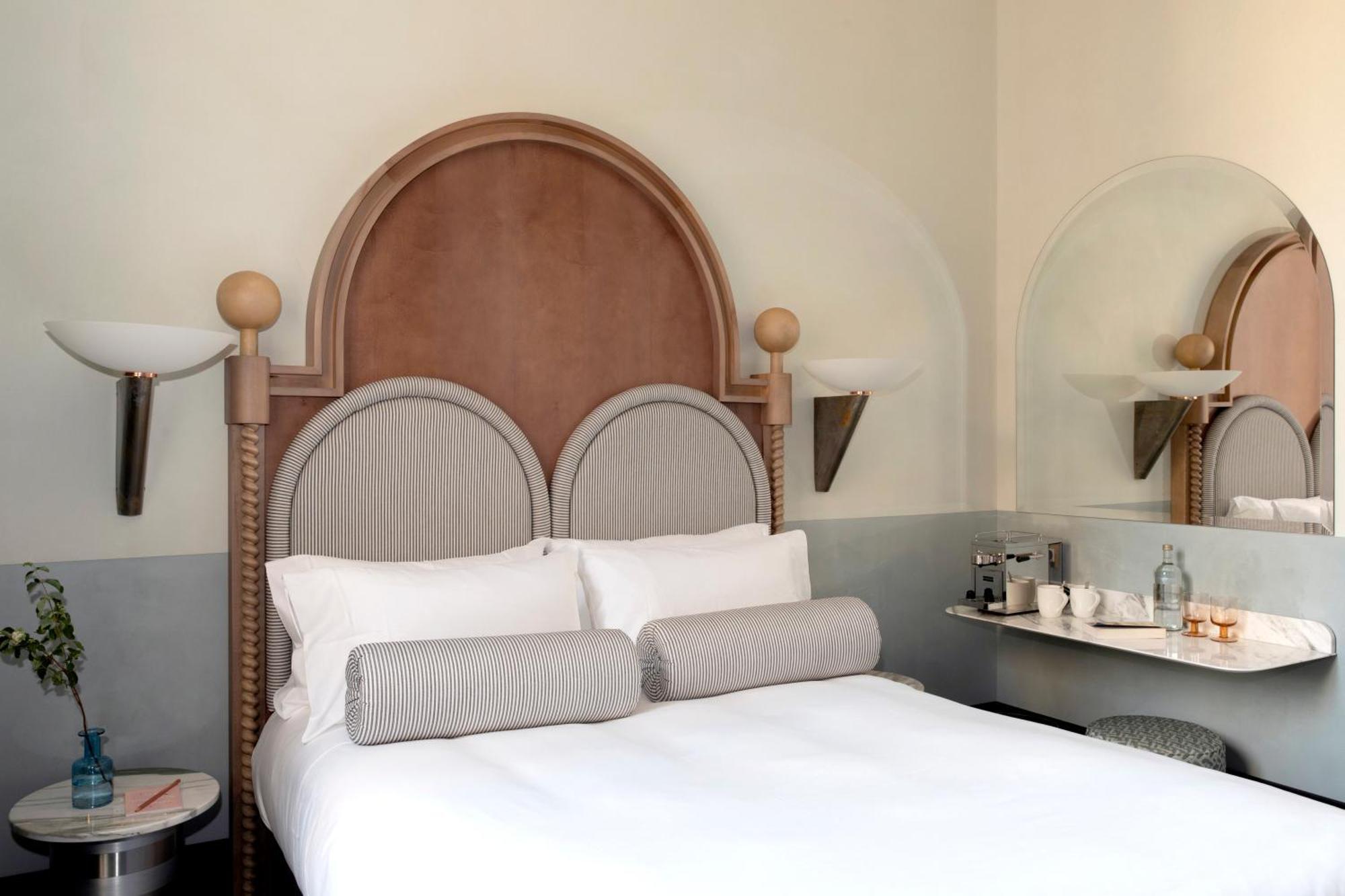 Small Single Room