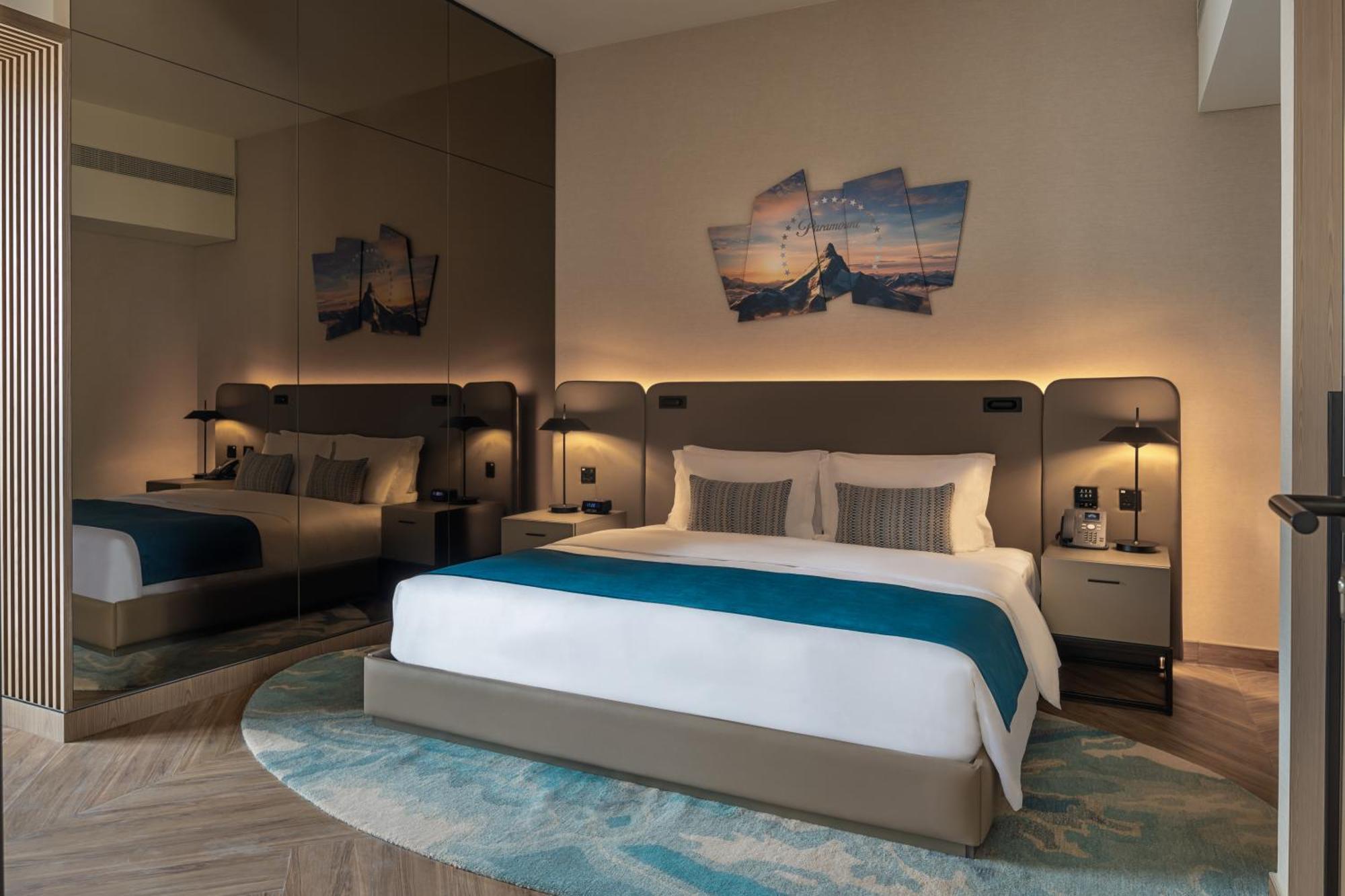 Blockbuster Suite,1185669904:JPEG